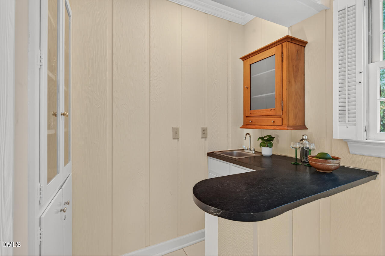 Chapel Hill, North Carolina 27517, United States, 5 Bedrooms Bedrooms, ,3 BathroomsBathrooms,Residential,Pending,236565