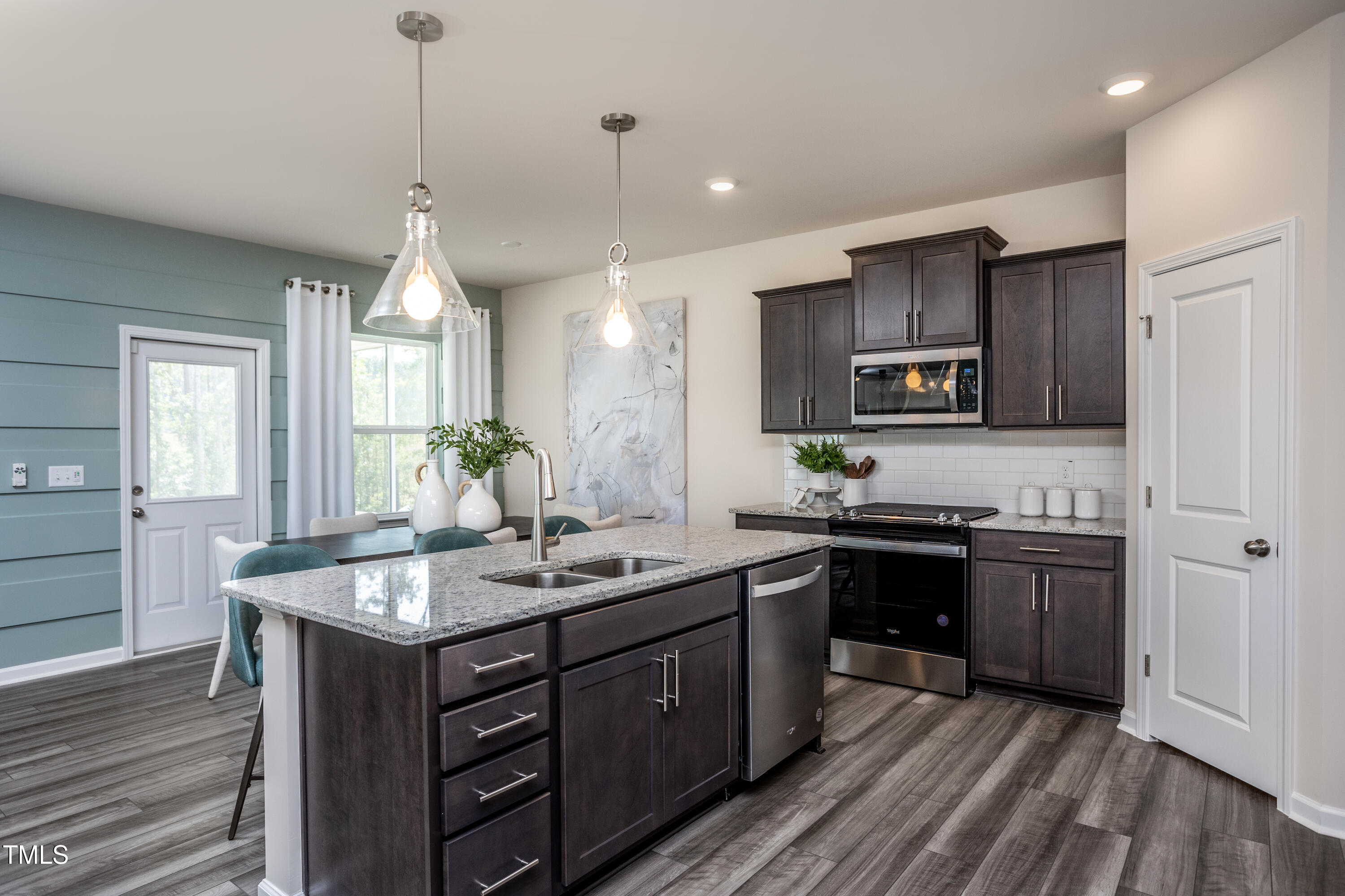 2907 Huxley Way
