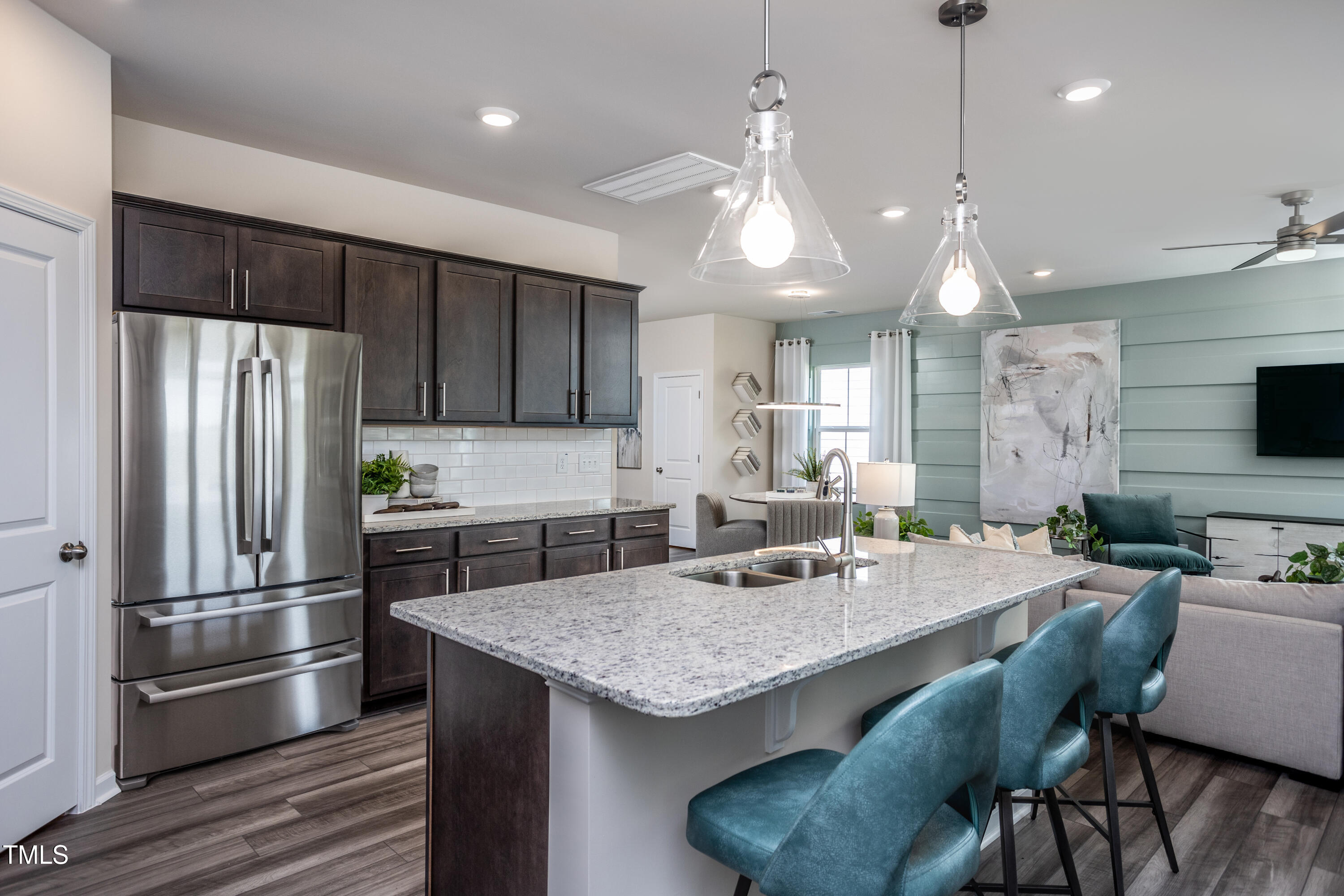 2907 Huxley Way