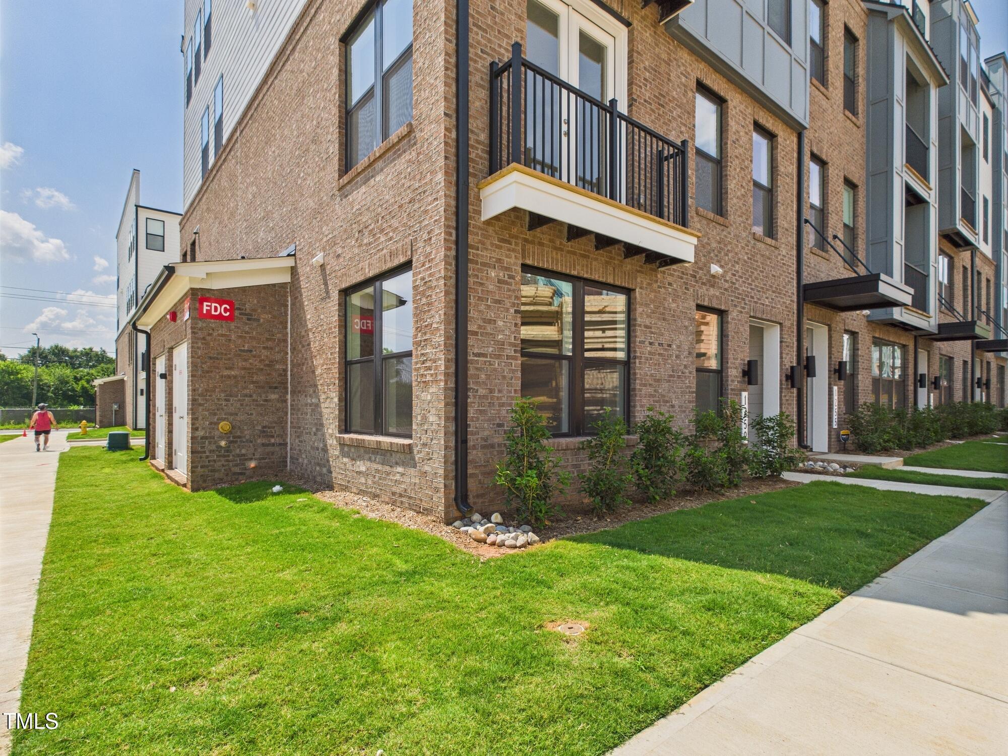 1259 Shaw View Alley 101