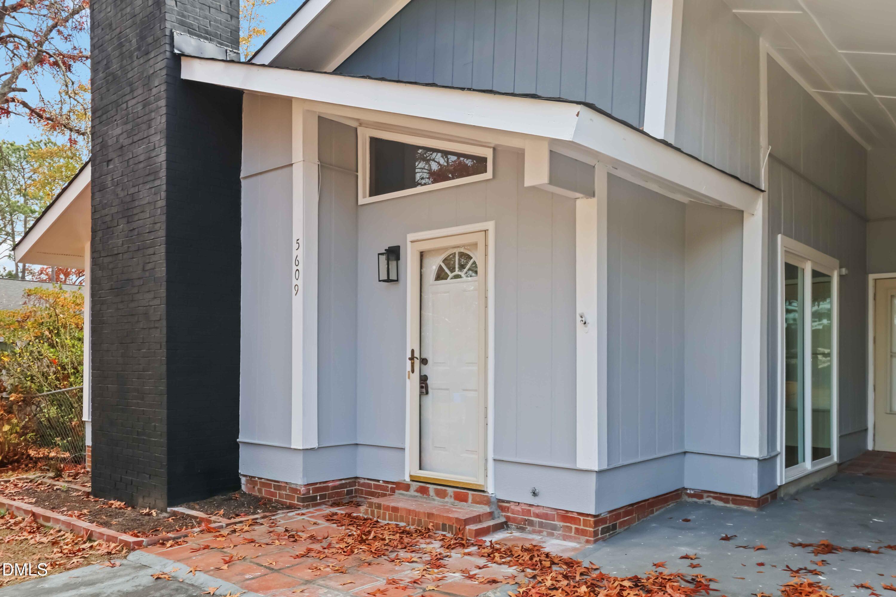 5609 Bowman Court