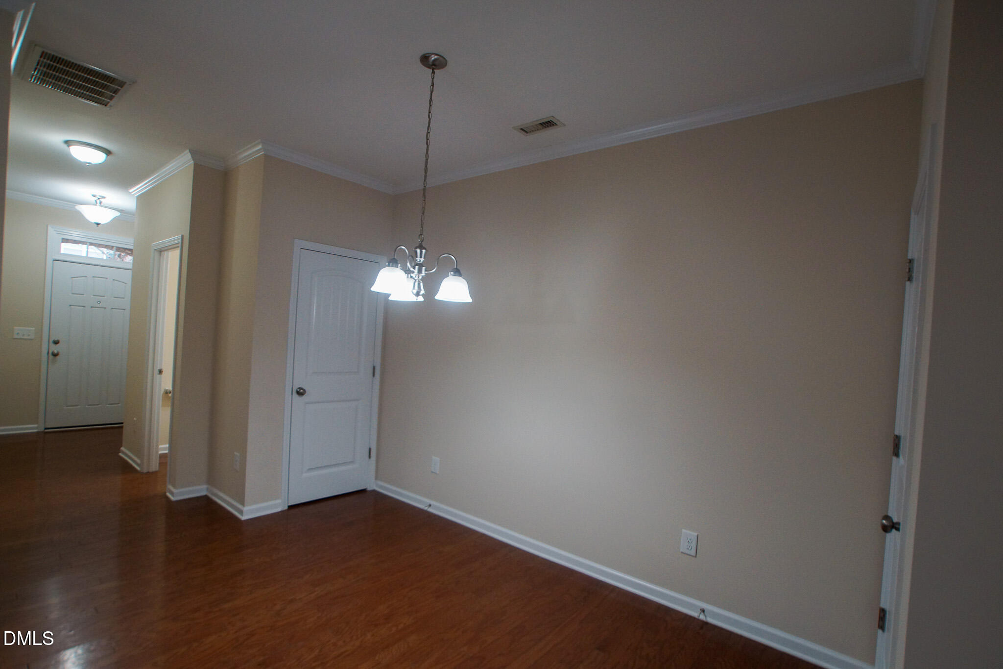 2404 Swans Rest Way
