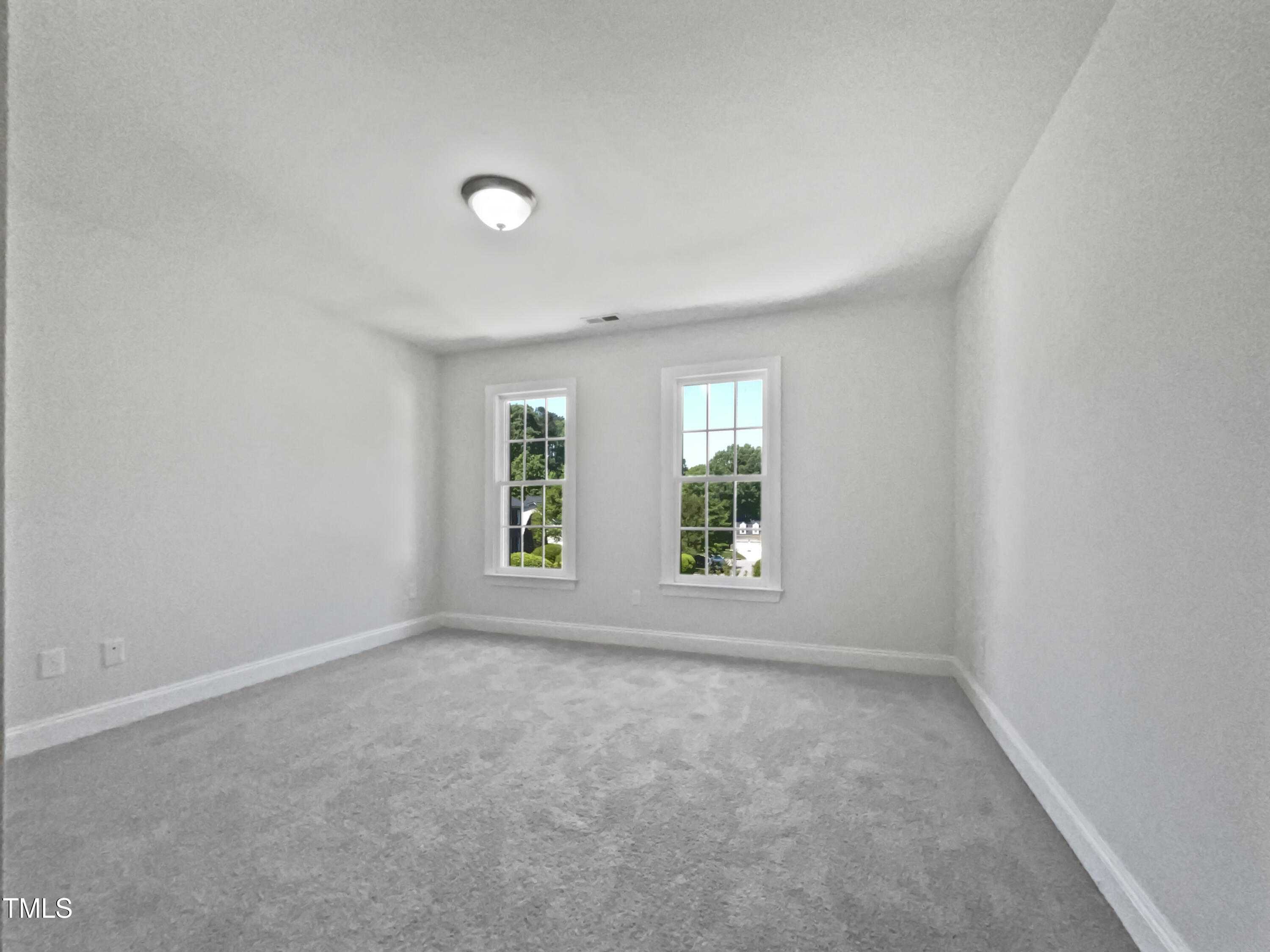 103 Loch Ryan Way