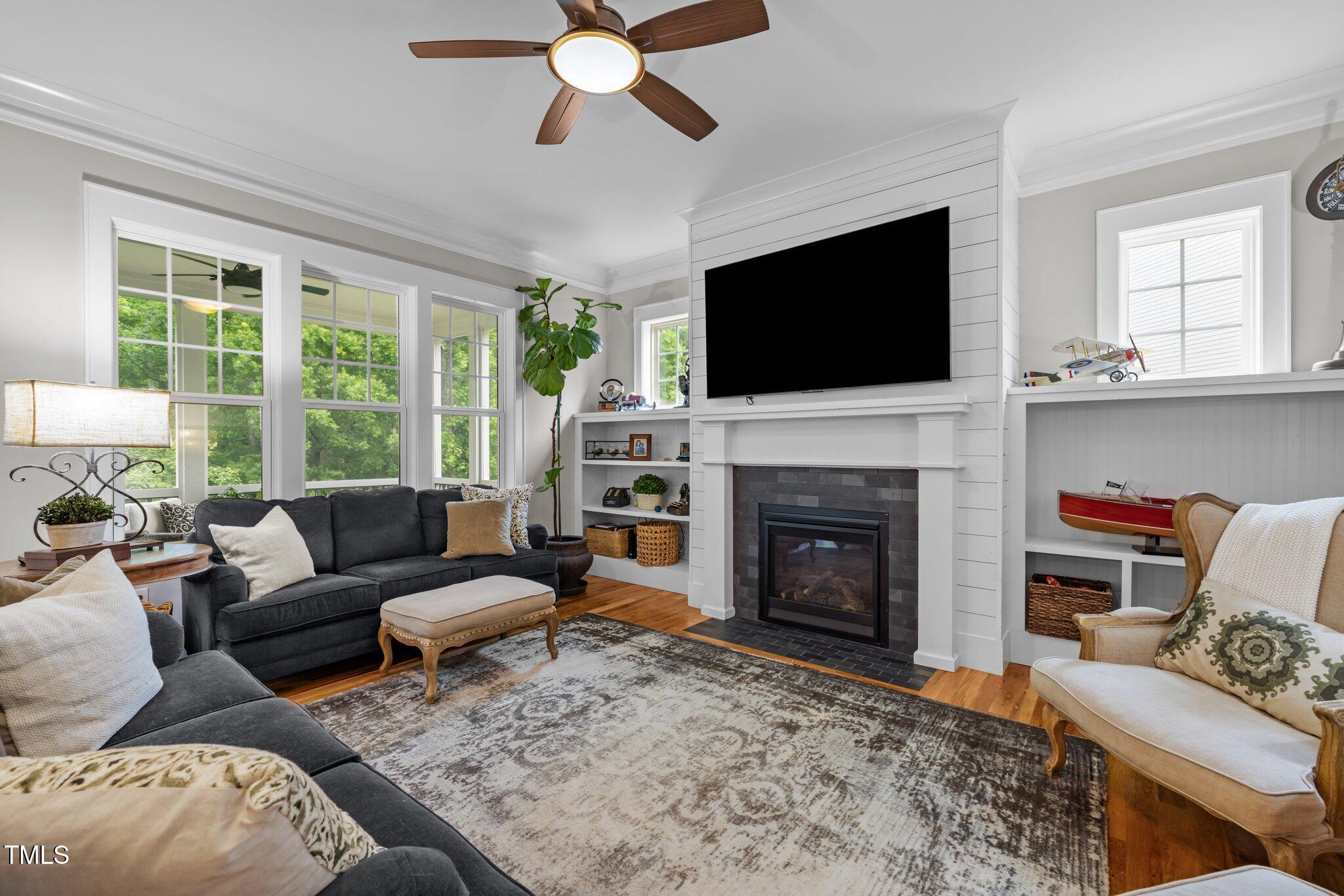 821 Rambling Oaks Lane