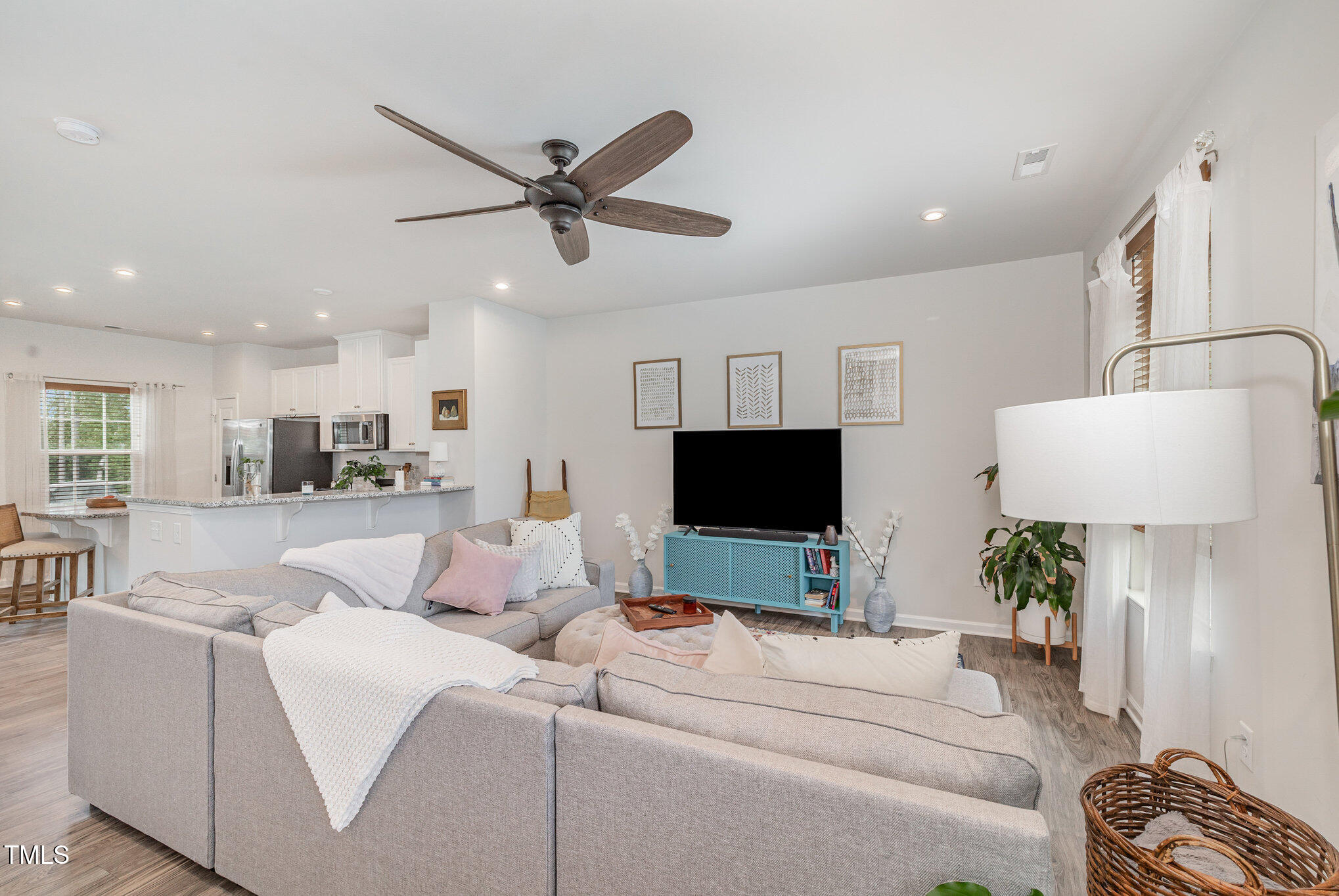 342 Amber Acorn Avenue