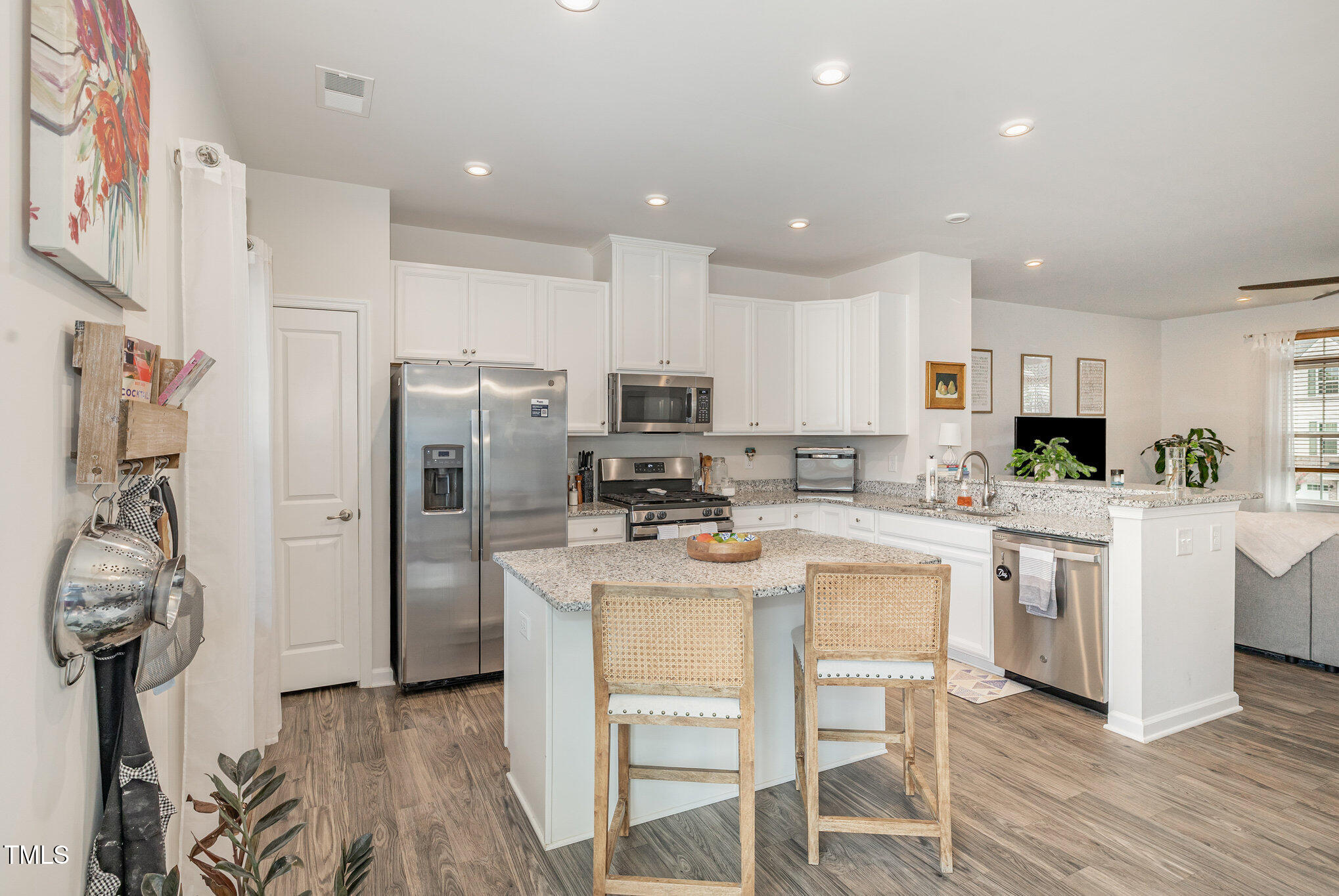 342 Amber Acorn Avenue