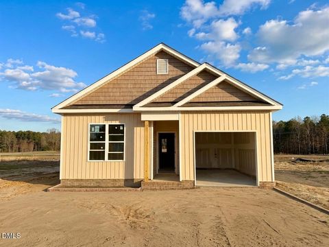 88 W Coulter Court Selma NC 27576