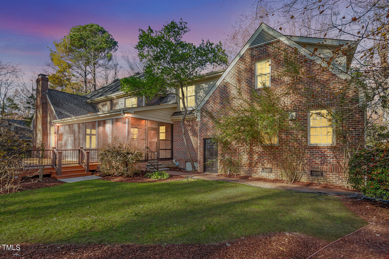 106 Alder Place