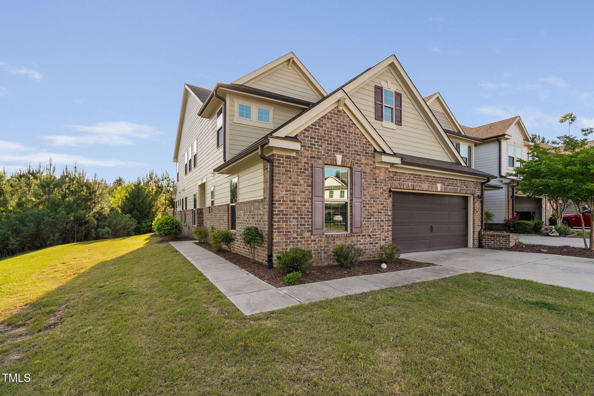 310 Alamosa Place