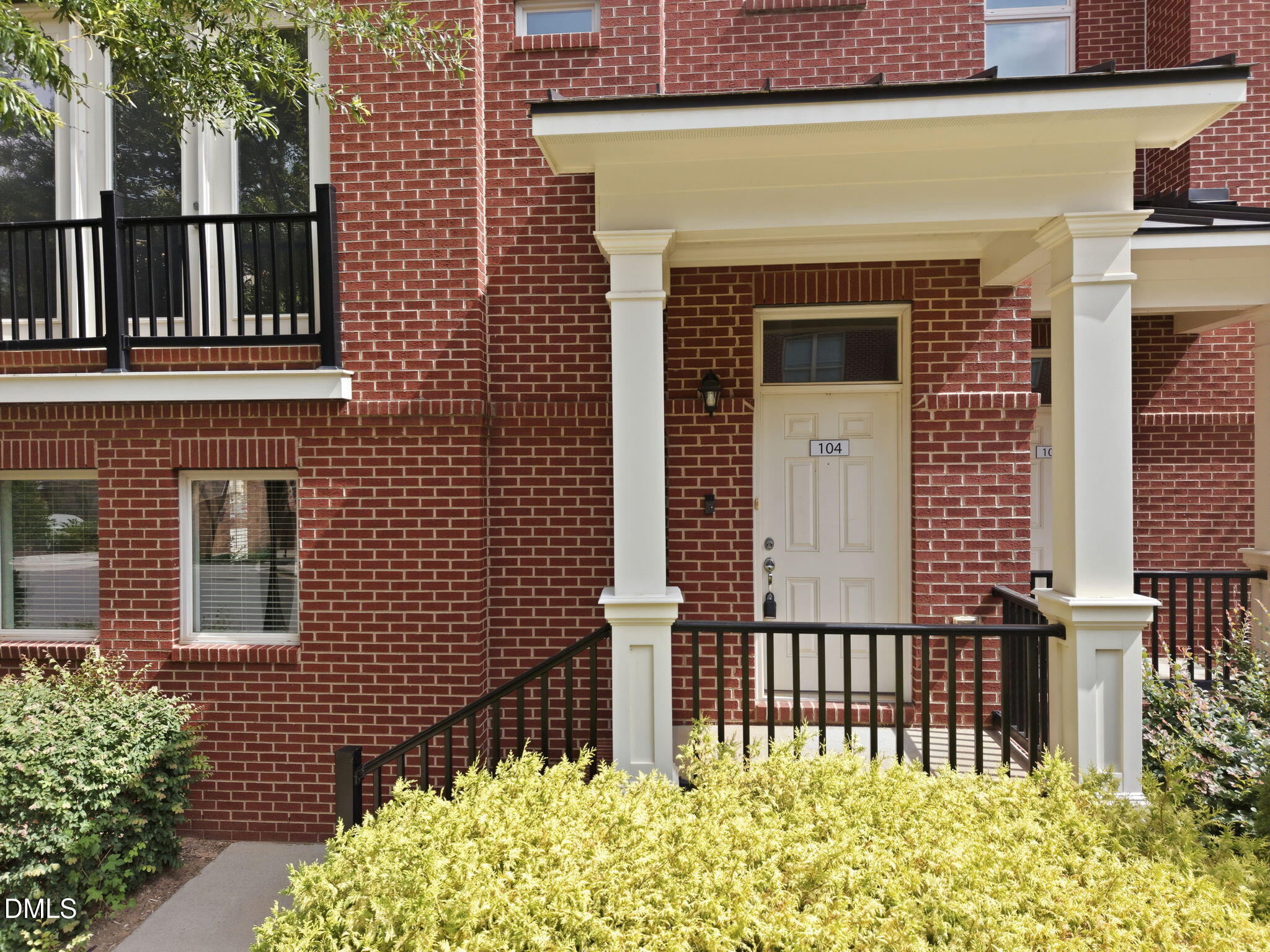 2430 Campus Shore Drive 104