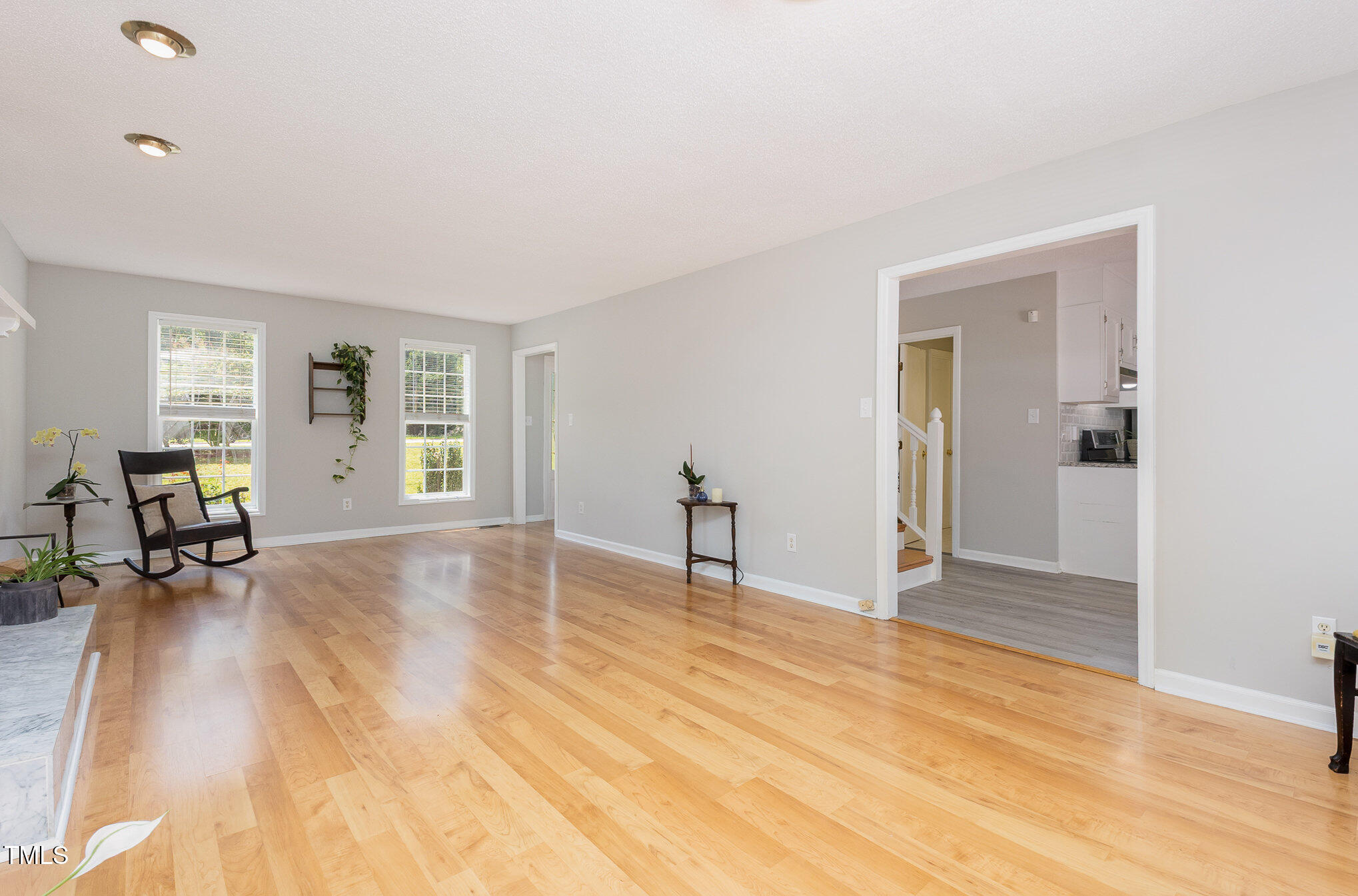 404 SW Maynard Road