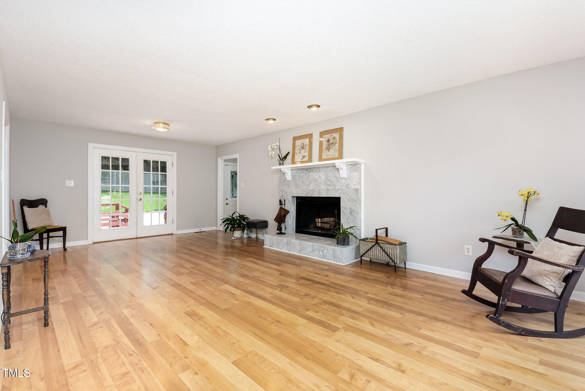 404 SW Maynard Road