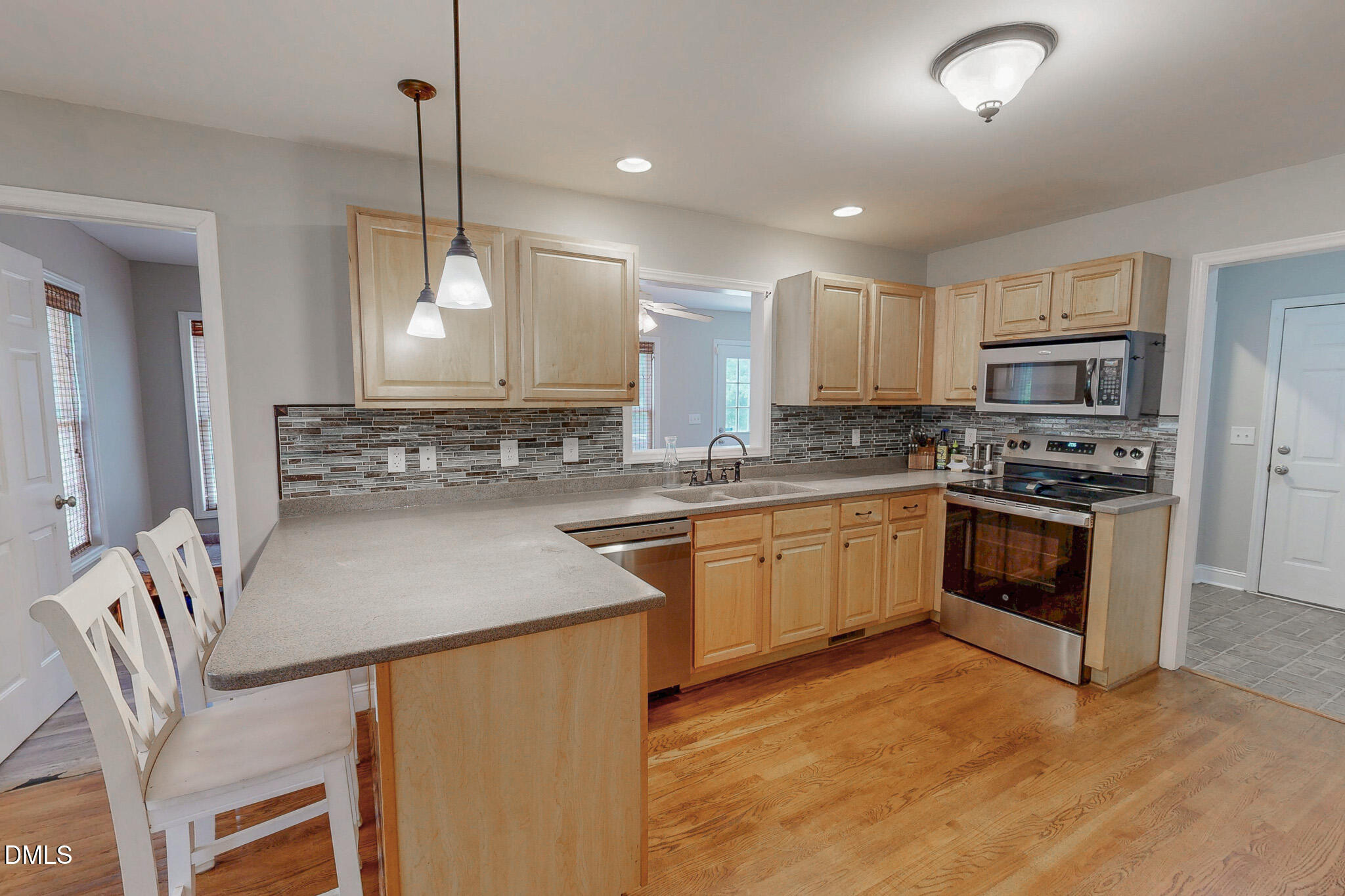 20 Country Brooke Lane