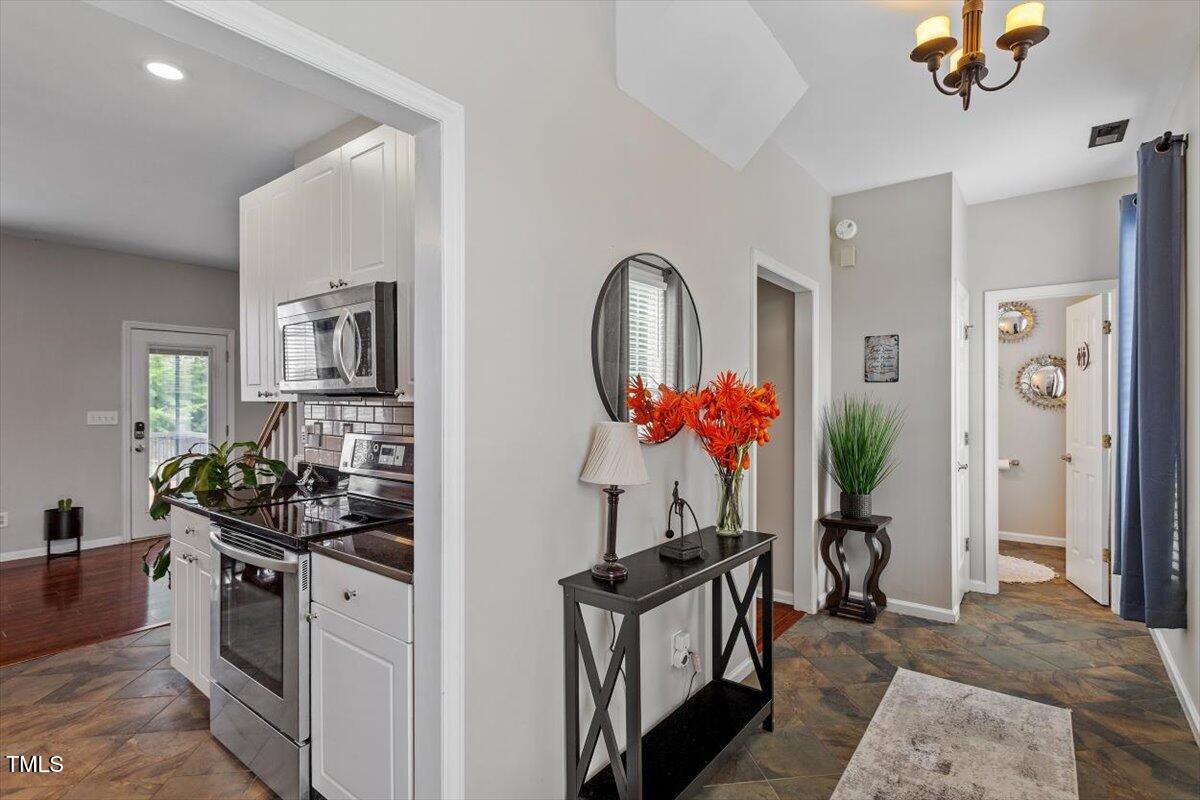 2301 Laurel Valley Way