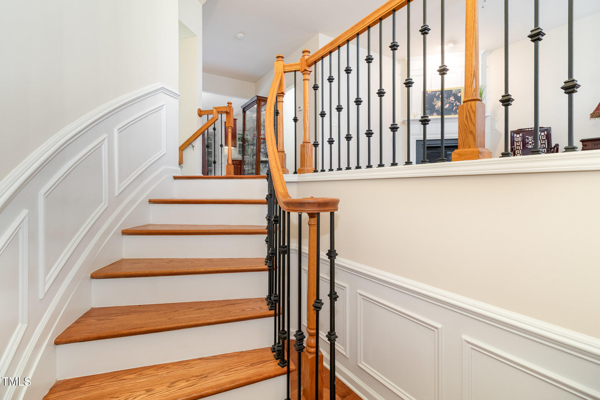 2510 Silverpalm Street