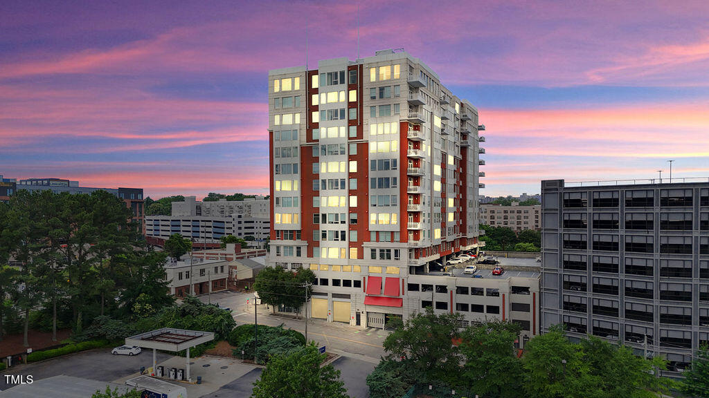 400 W North Street 604