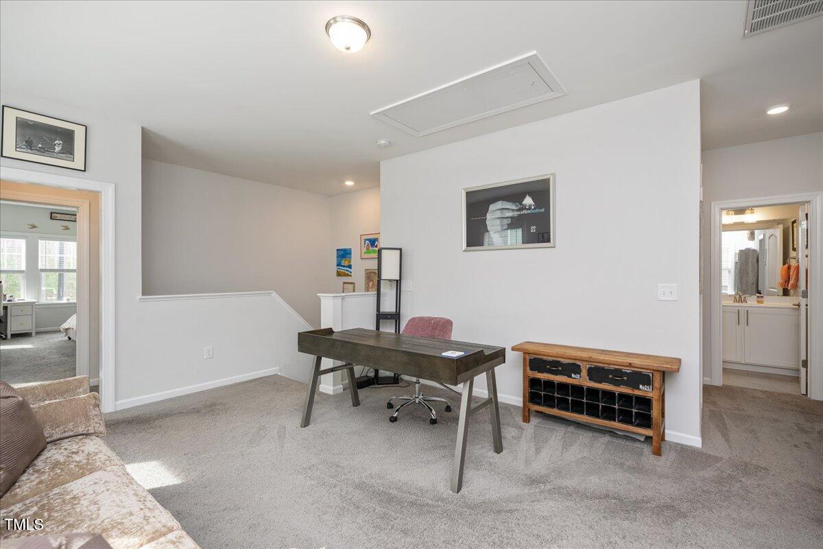 Cary, North Carolina 27511, United States, 3 Bedrooms Bedrooms, ,3 BathroomsBathrooms,Residential,Pending,9155