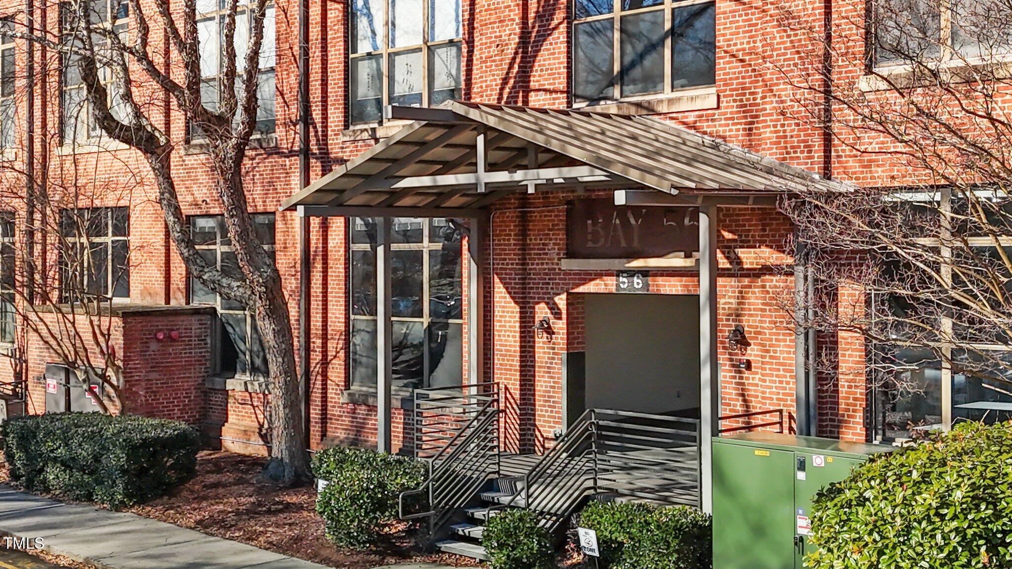 500 N Duke Street 56-207