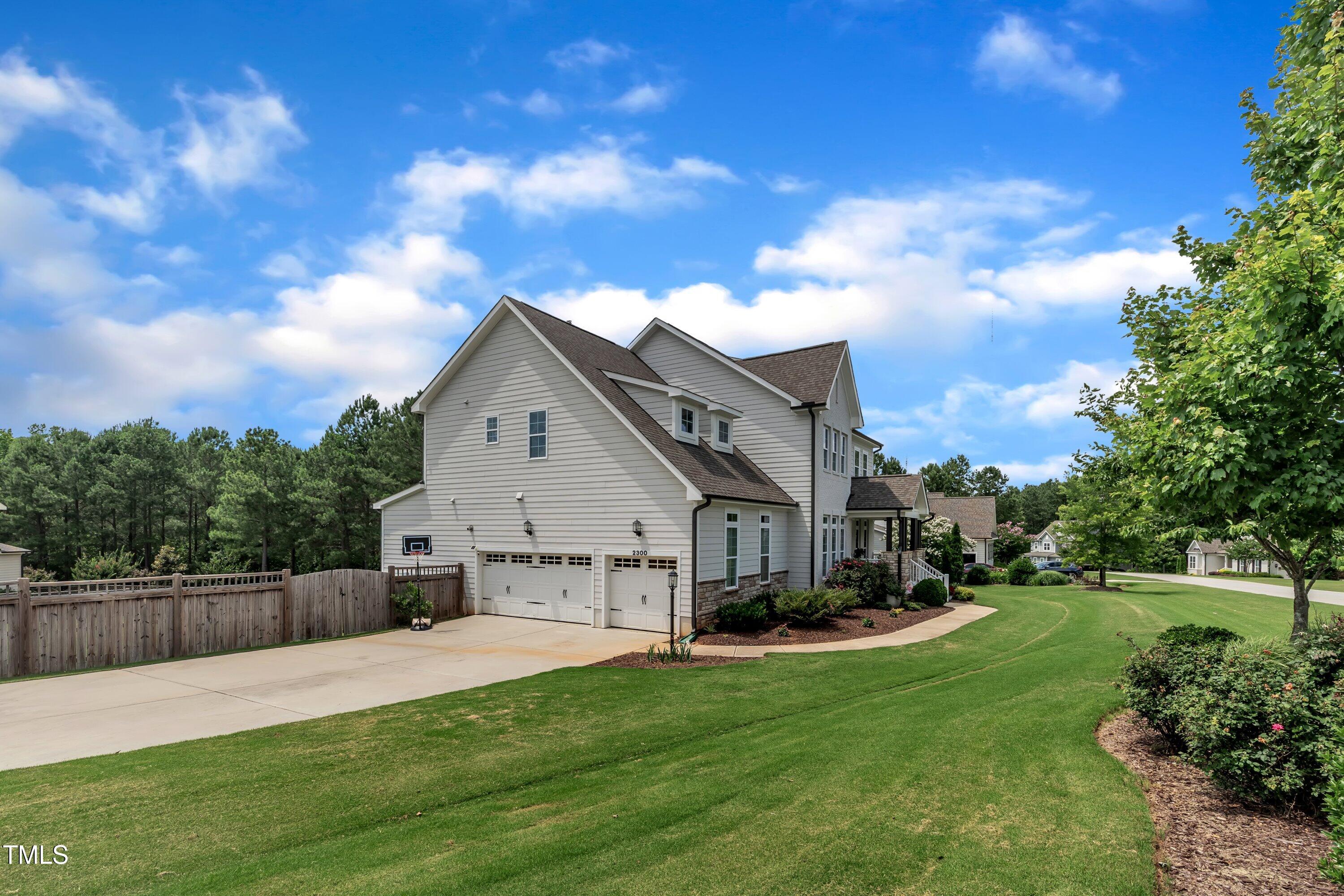 2300 Ginger Gold Court