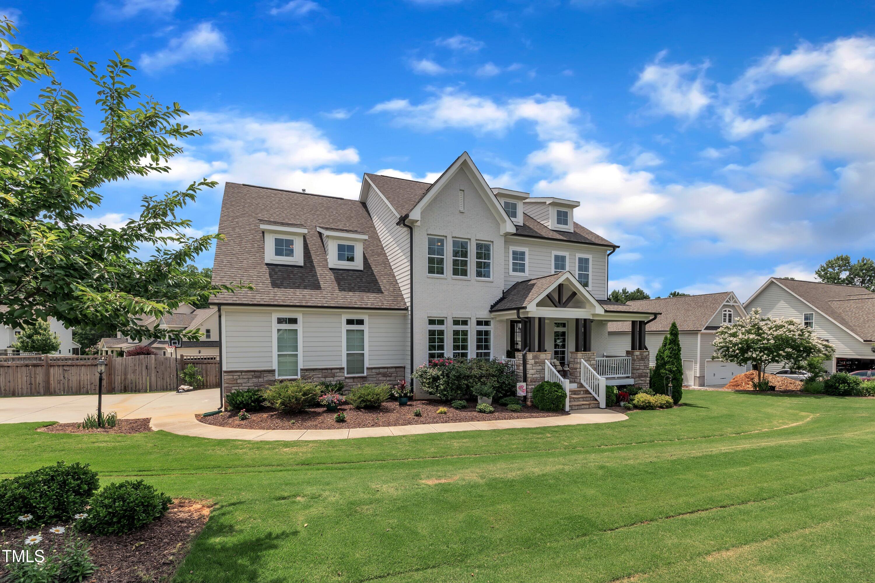 2300 Ginger Gold Court