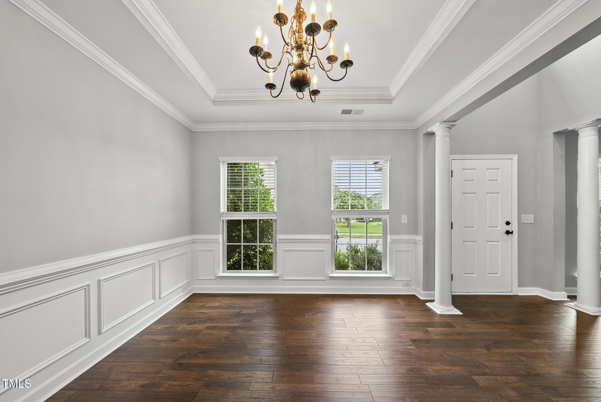 1004 Crinoline Lane