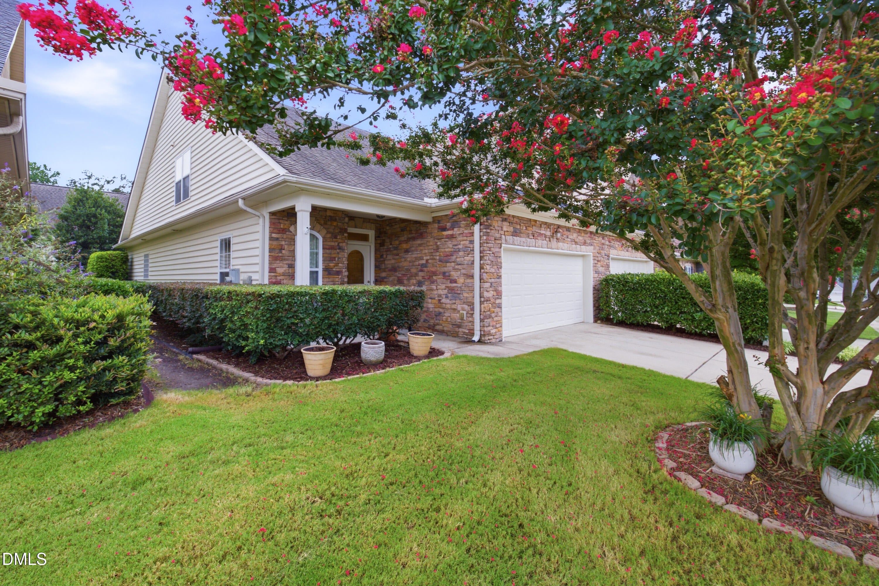 8009 Crookneck Drive