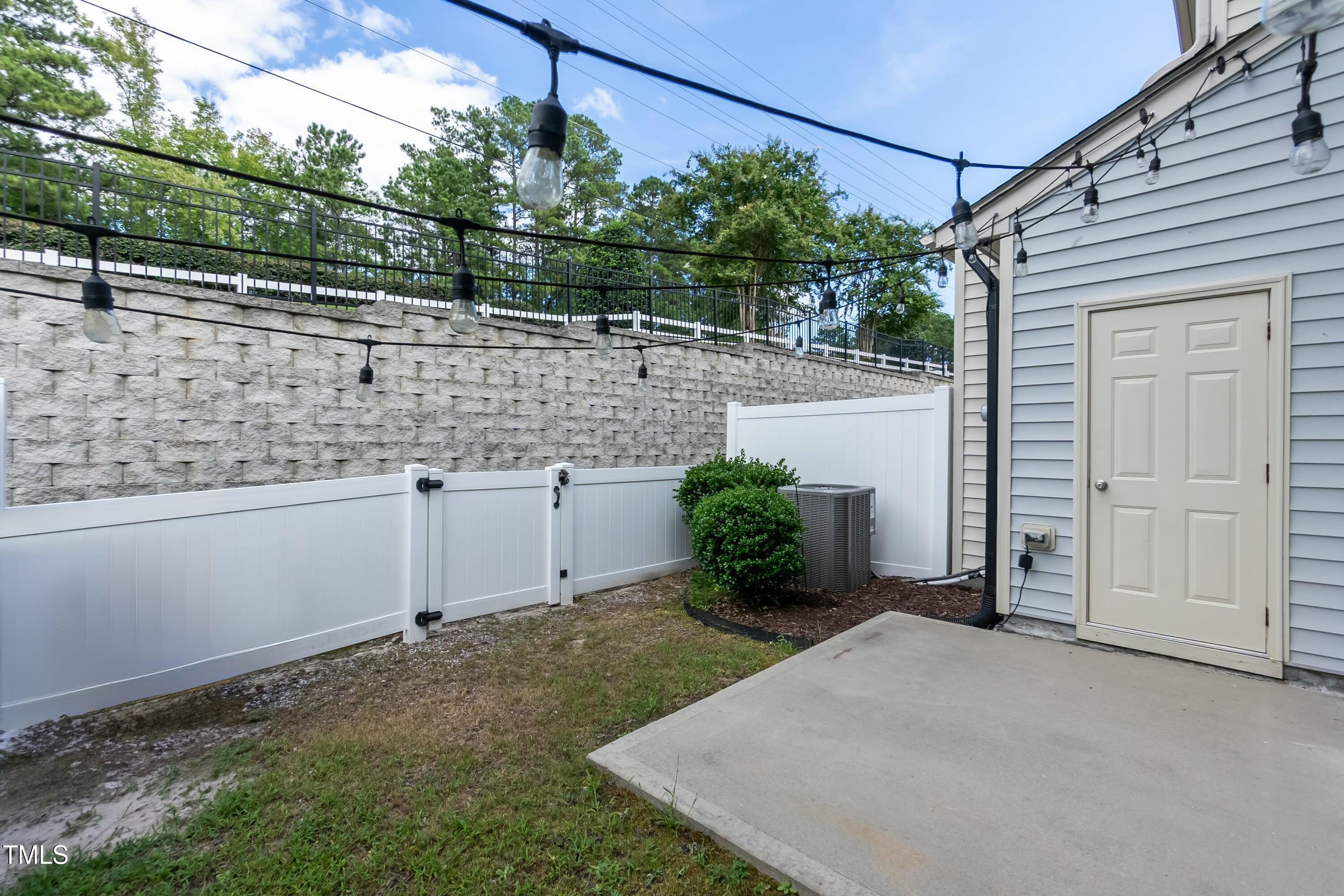 3836 Prince Noah Loop