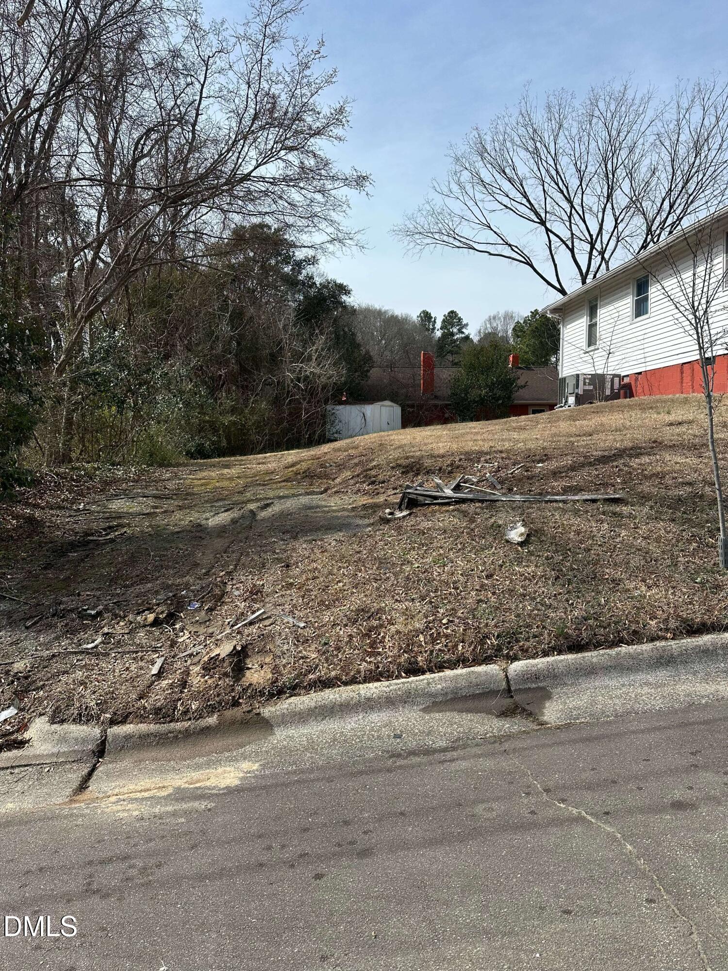 1202 B Moreland Avenue