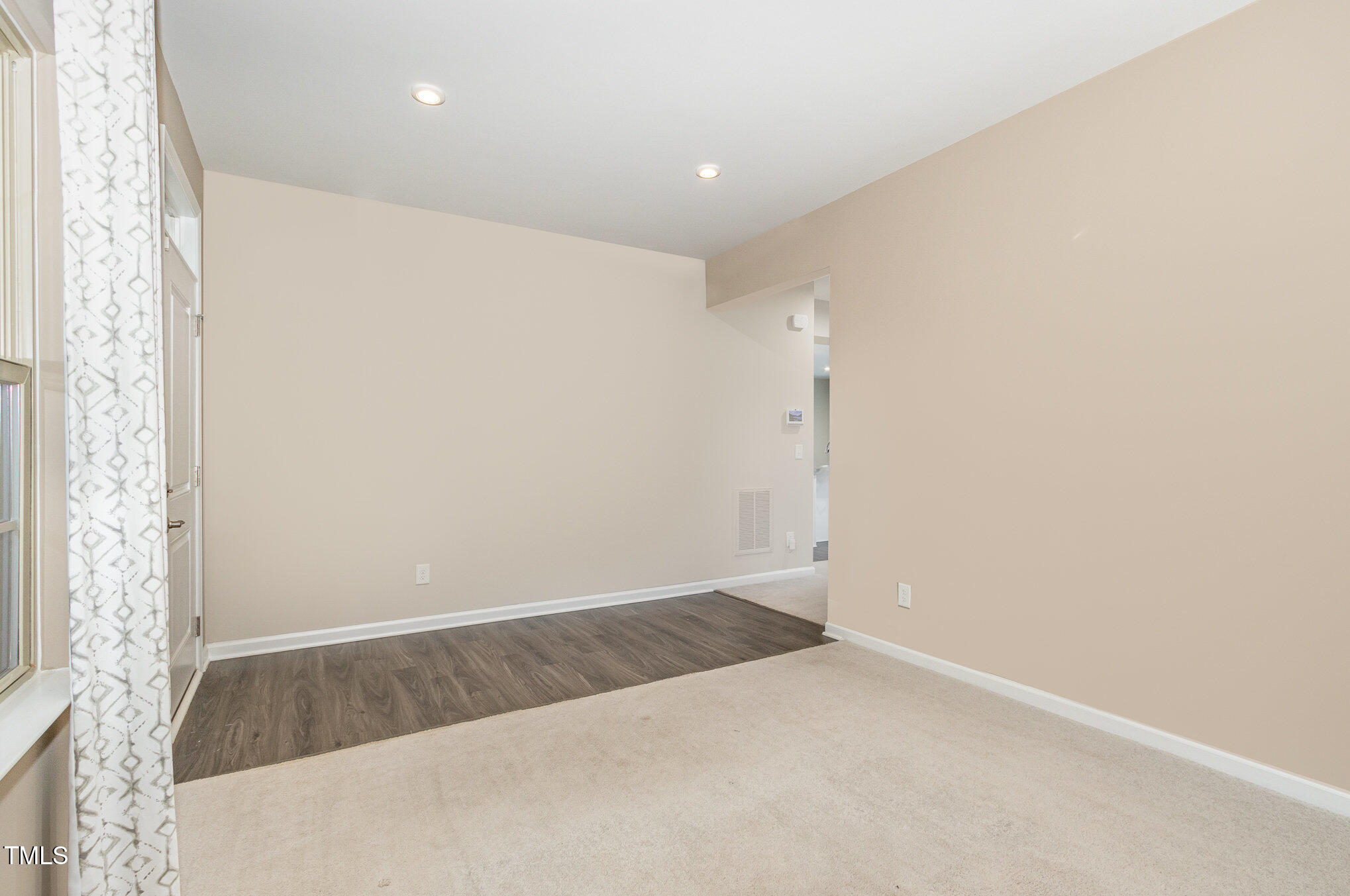 121 Mason Oaks Drive