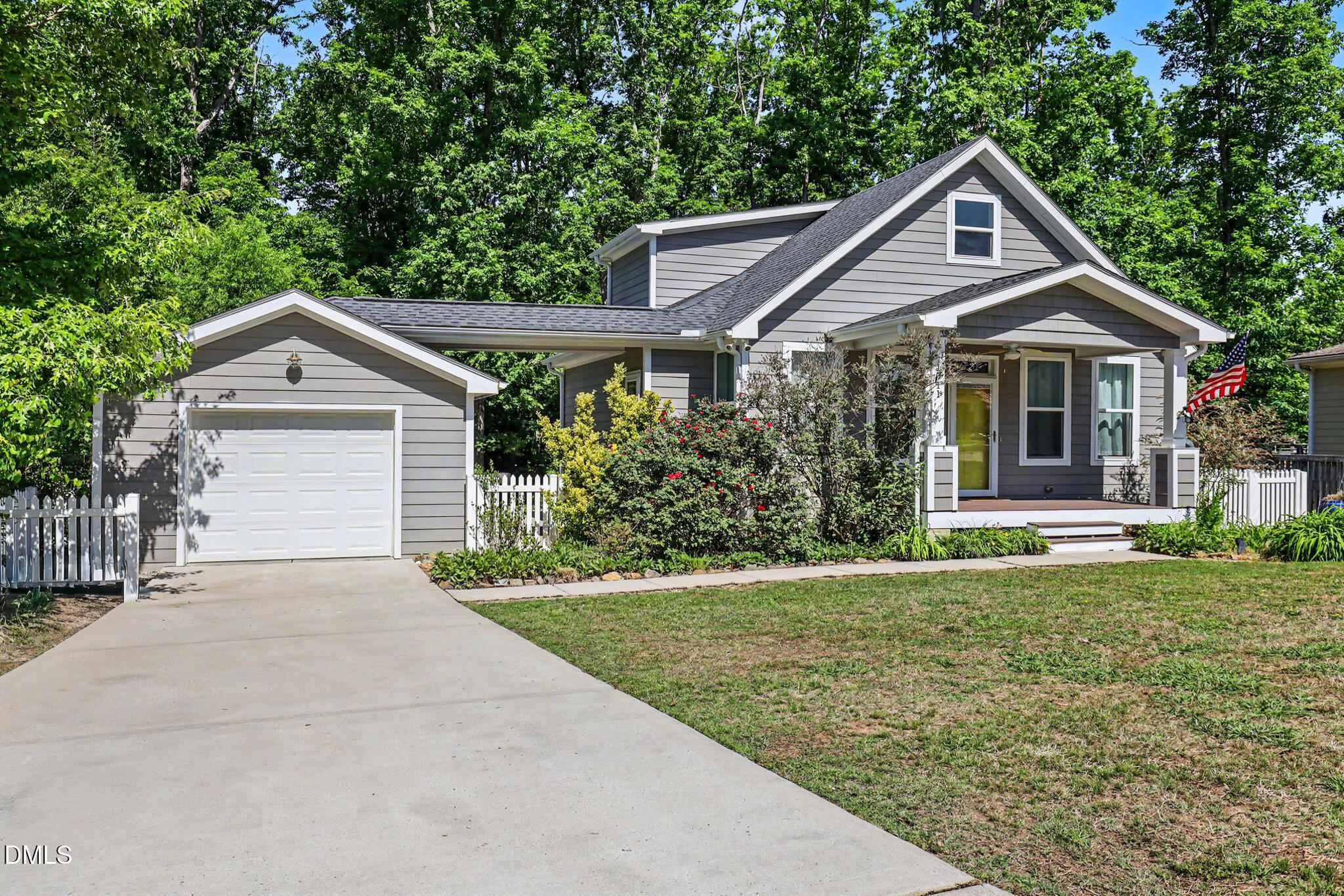 1511 Sassafras Hill Street