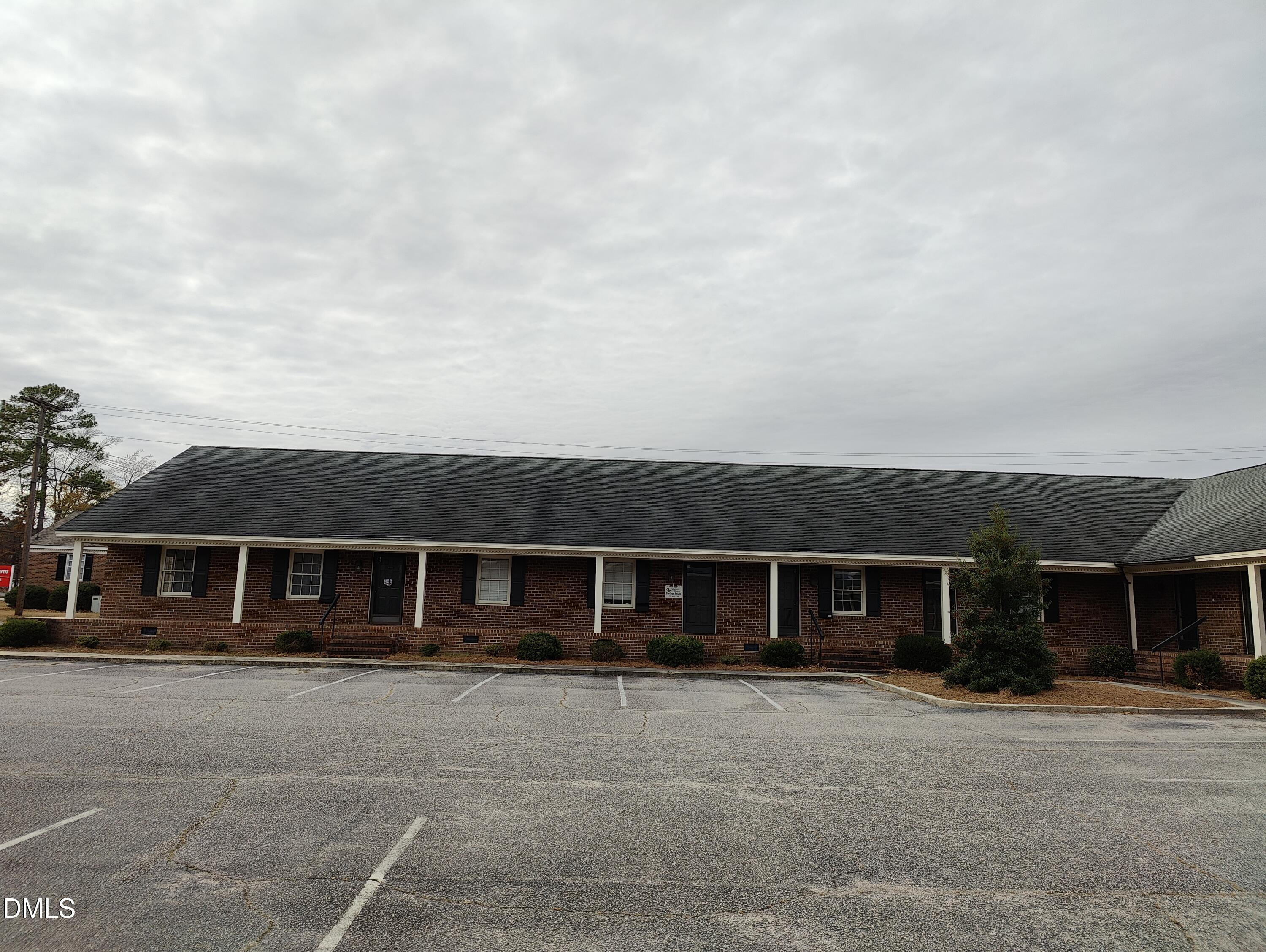 3048-3094 Sunset Avenue