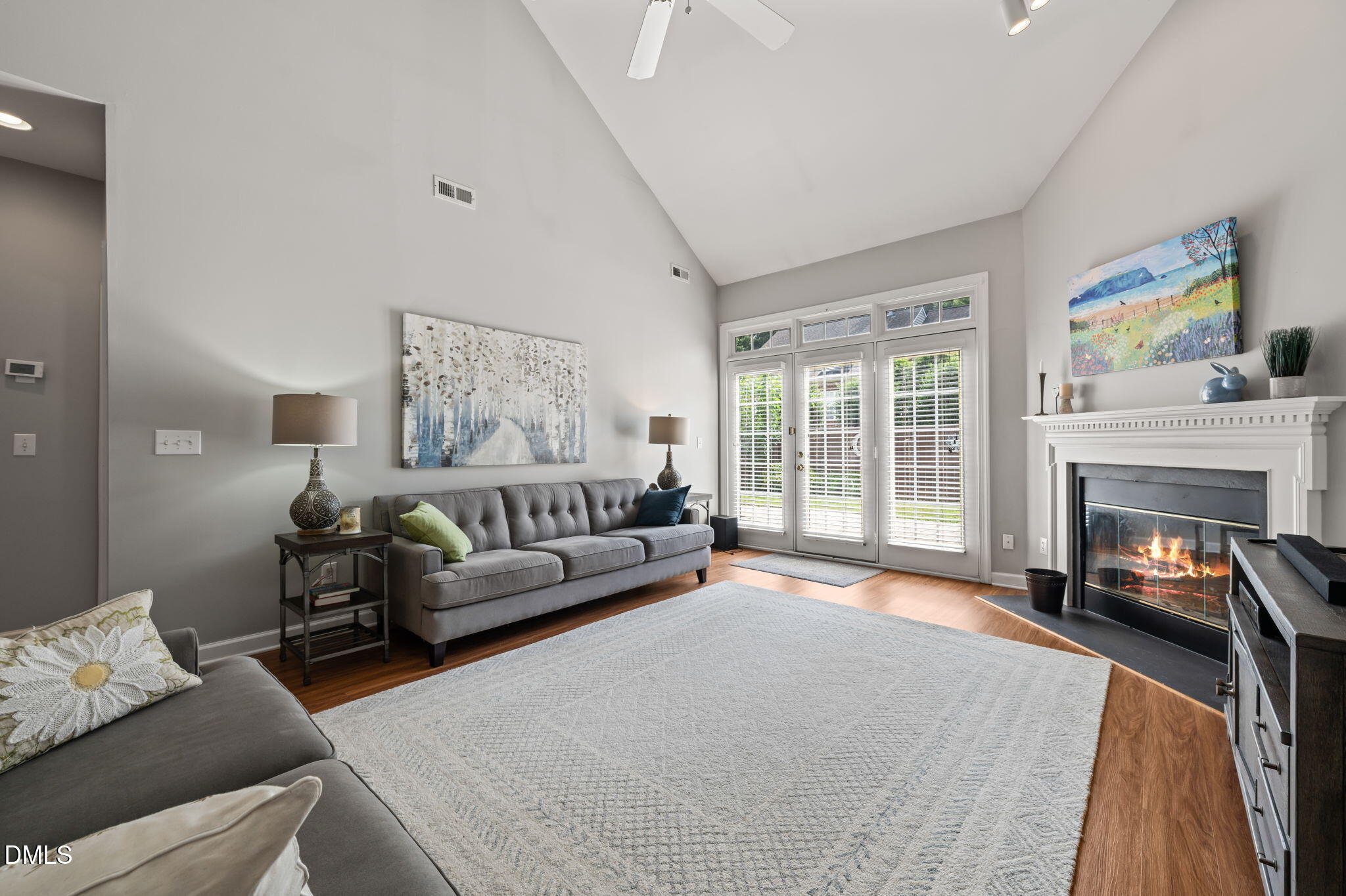 8712 Compass Lane