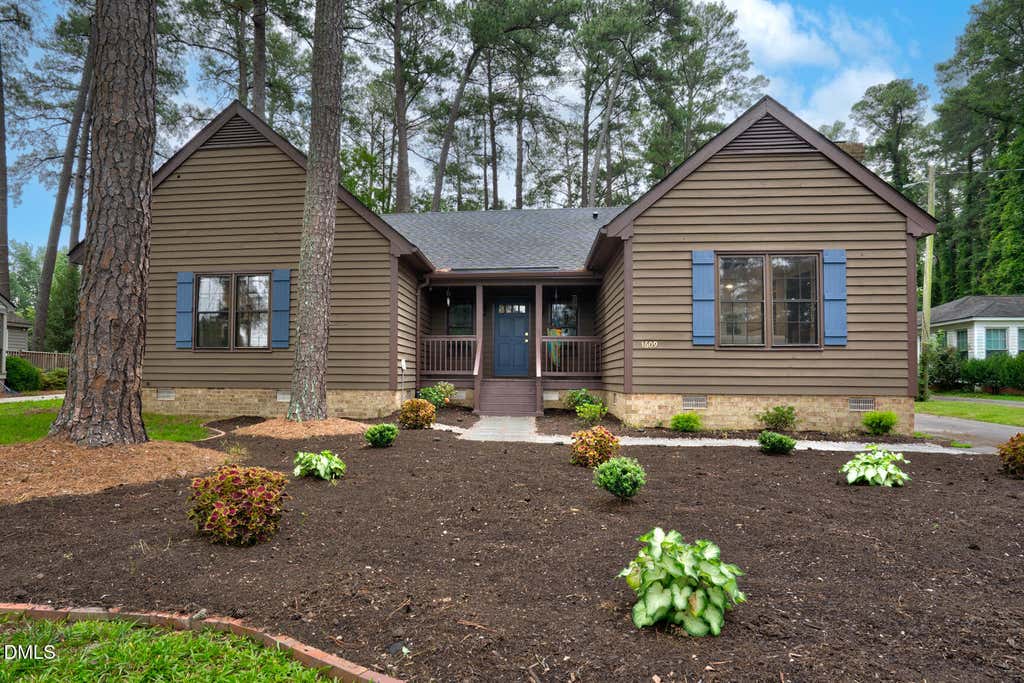 Photo of 1609 Country Club Road, Rocky Mount, NC 27804 (MLS # 10183114)