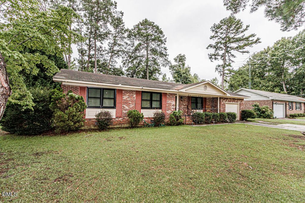 Photo of 303 Hasting Street, Tarboro, NC 27886 (MLS # 10182942)