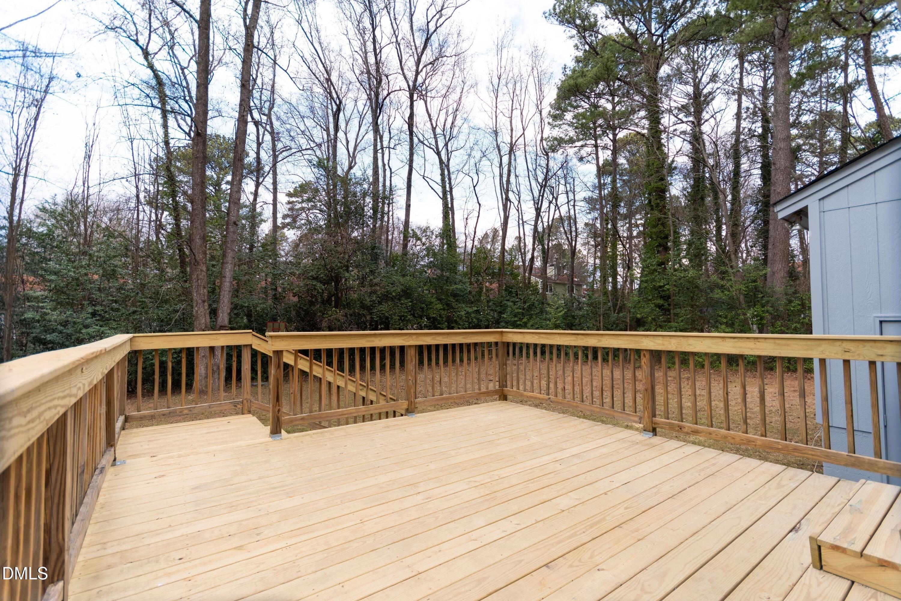 6001 Applewood Lane