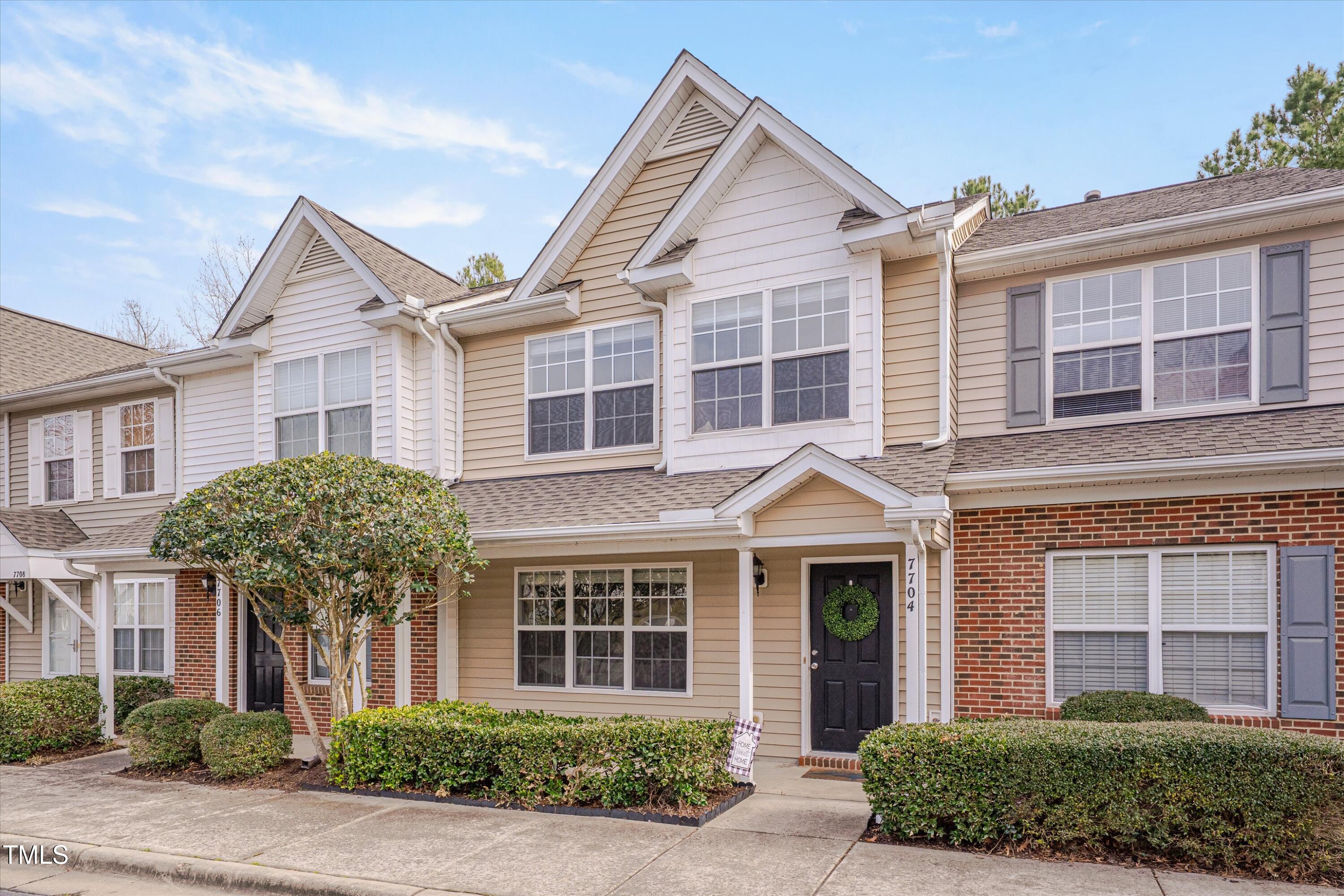 7704 Averette Field Drive