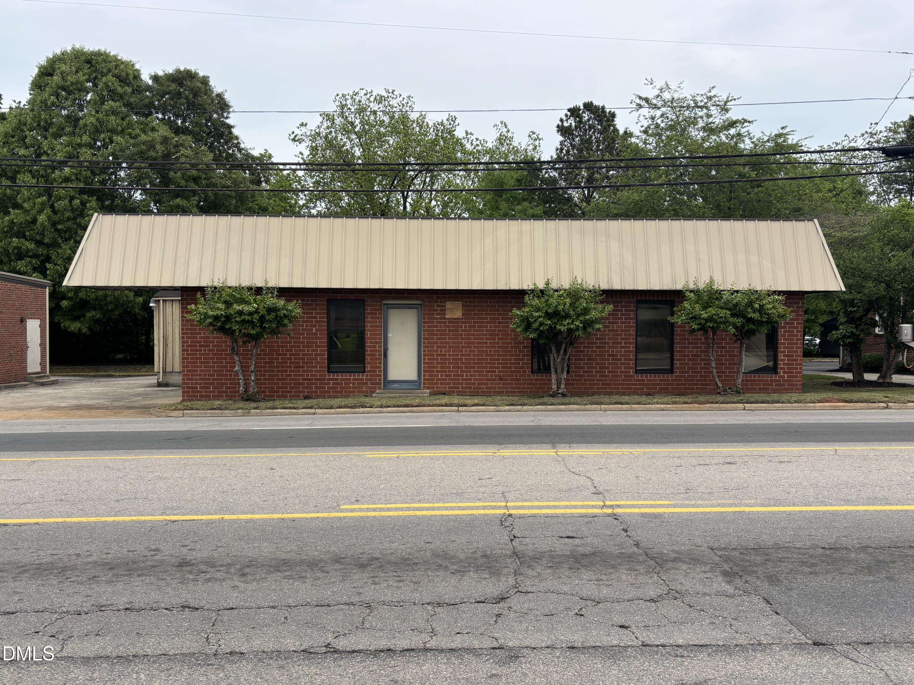 1320-1322 Dabney Drive