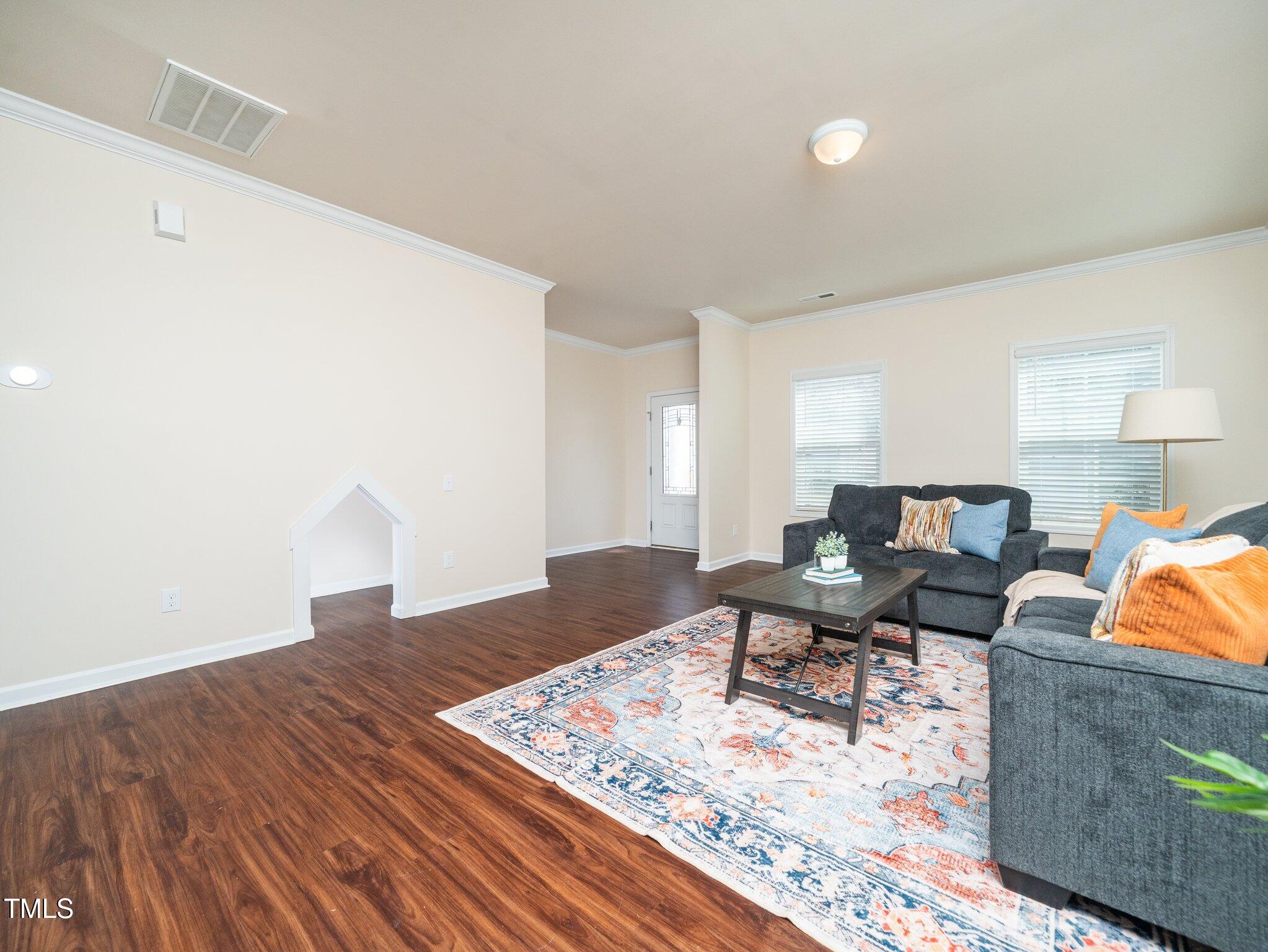 932 Peninsula Place