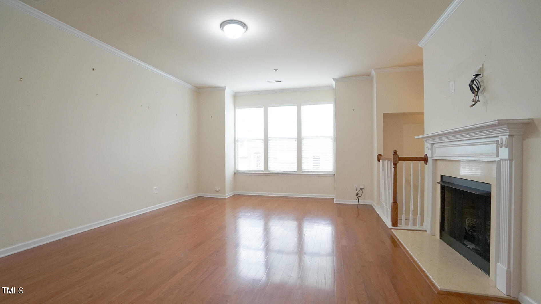 5916 Longeria Court