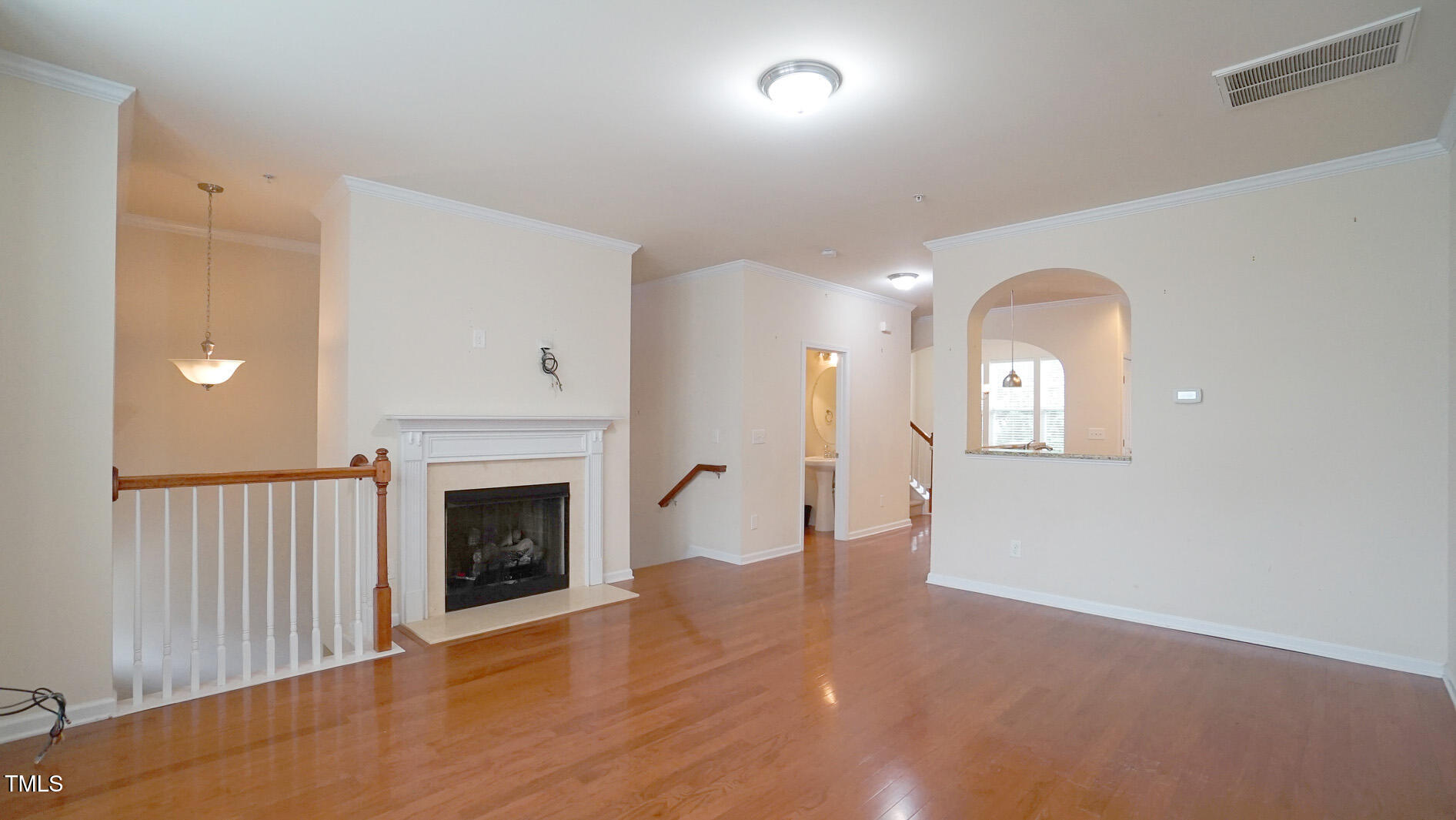 5916 Longeria Court