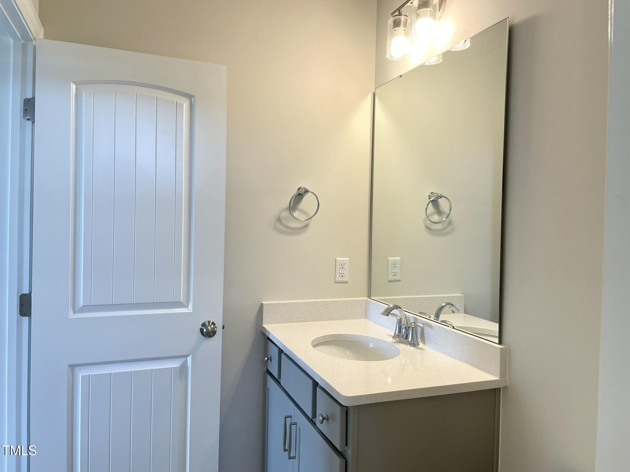 82 N Stagecoach Drive