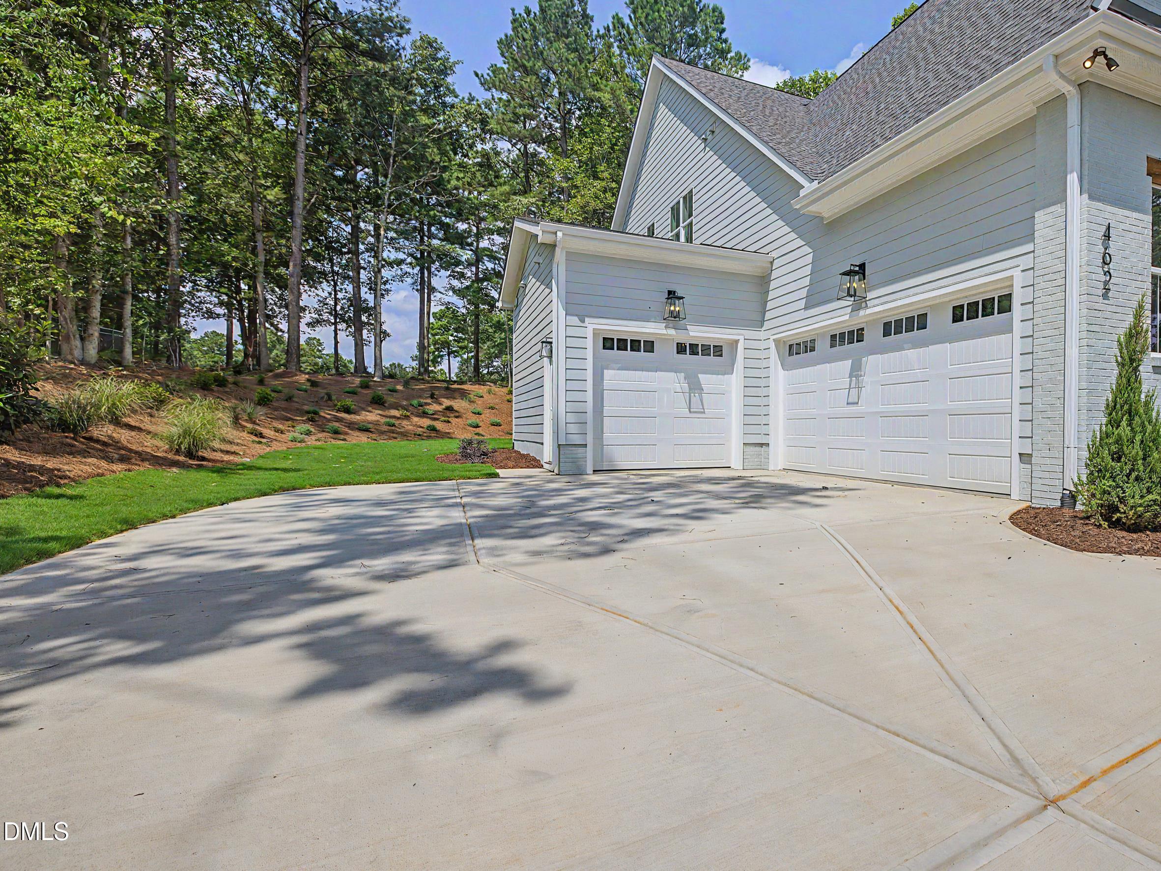 462 Chapel Ridge Drive