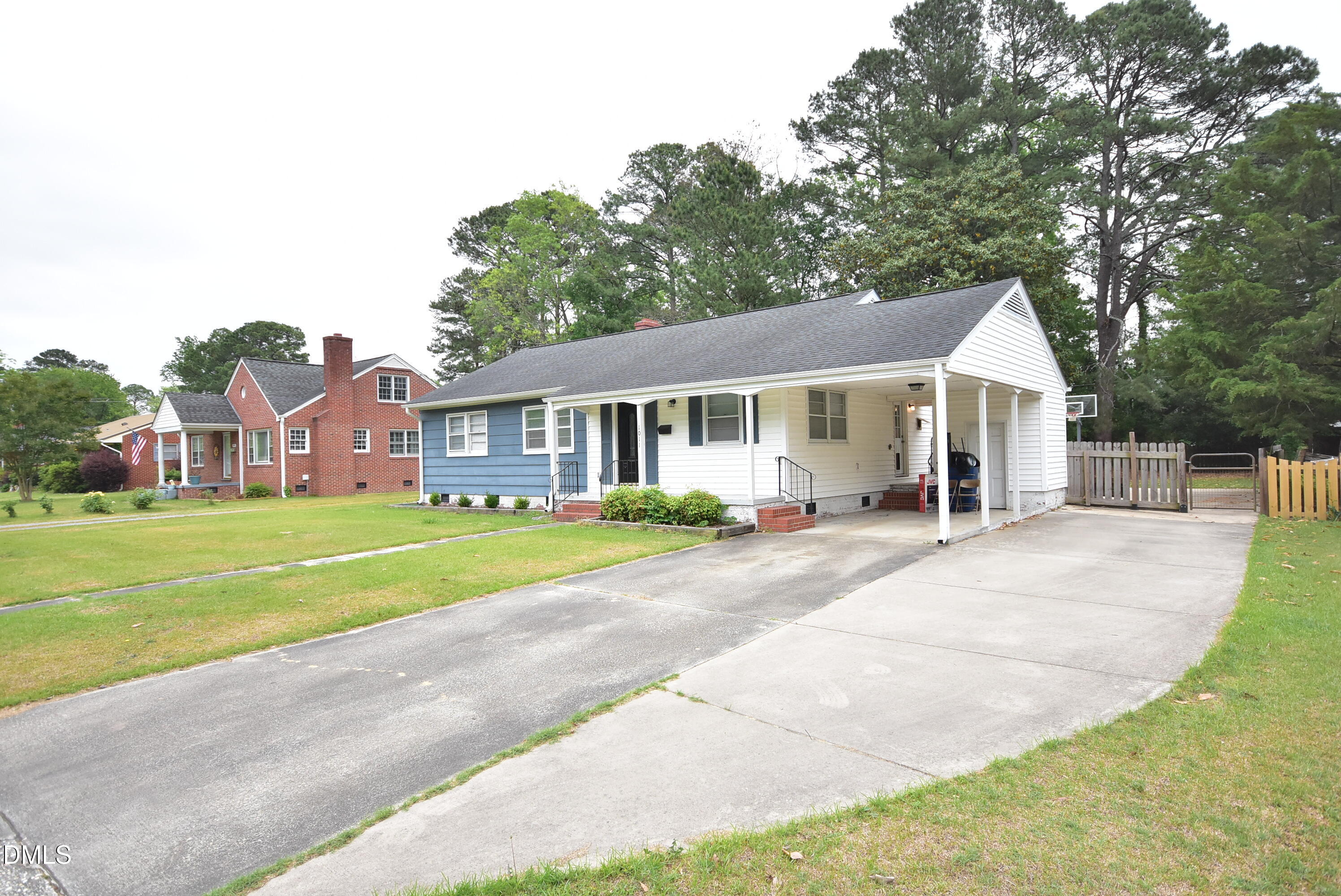 1011 S 1st Street