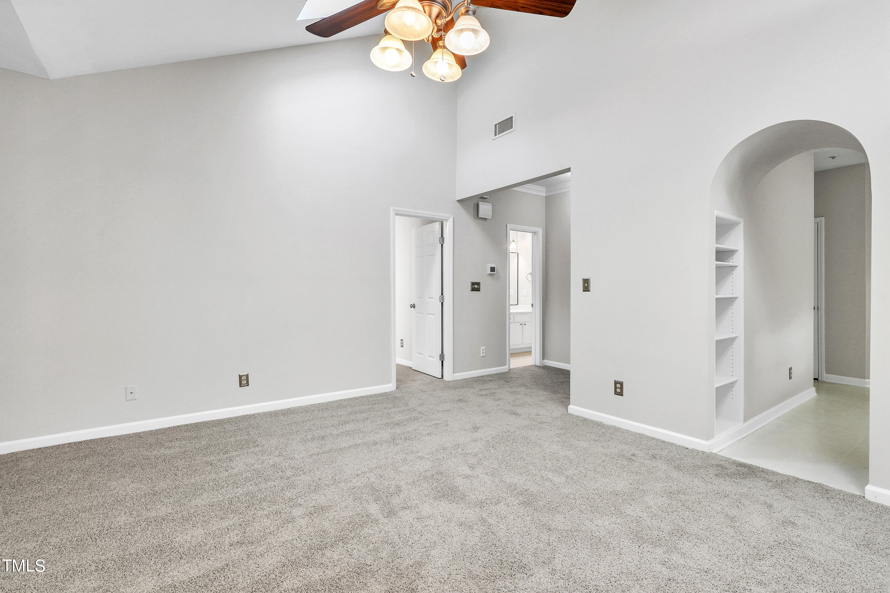 333 Glenolden Court