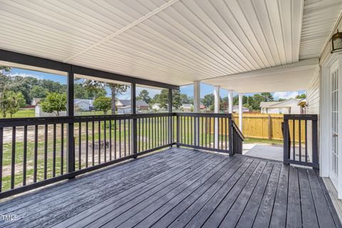 A home in Raeford