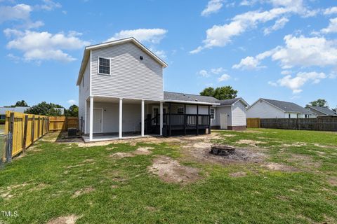 A home in Raeford