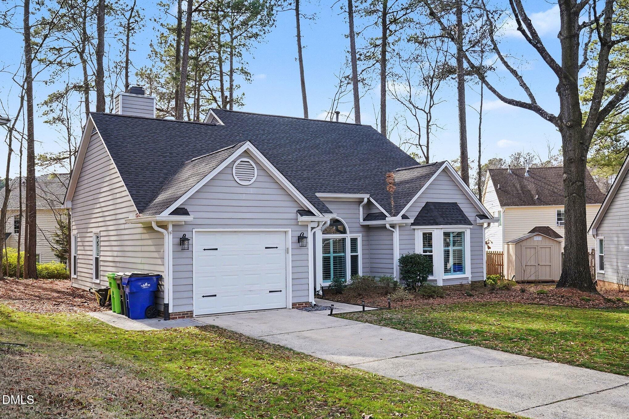 12105 Queensbridge Court