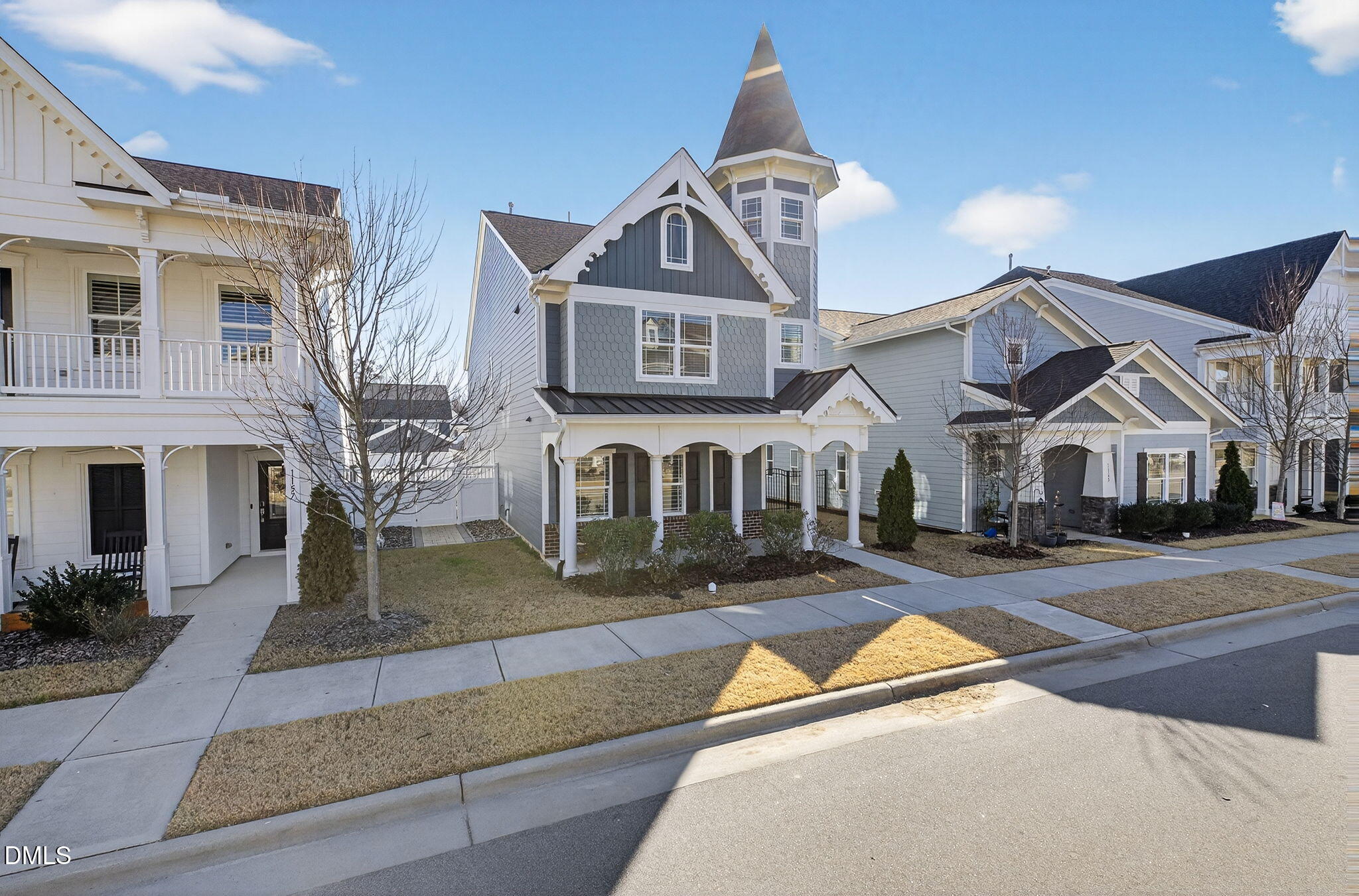 1161 Gloriosa Street