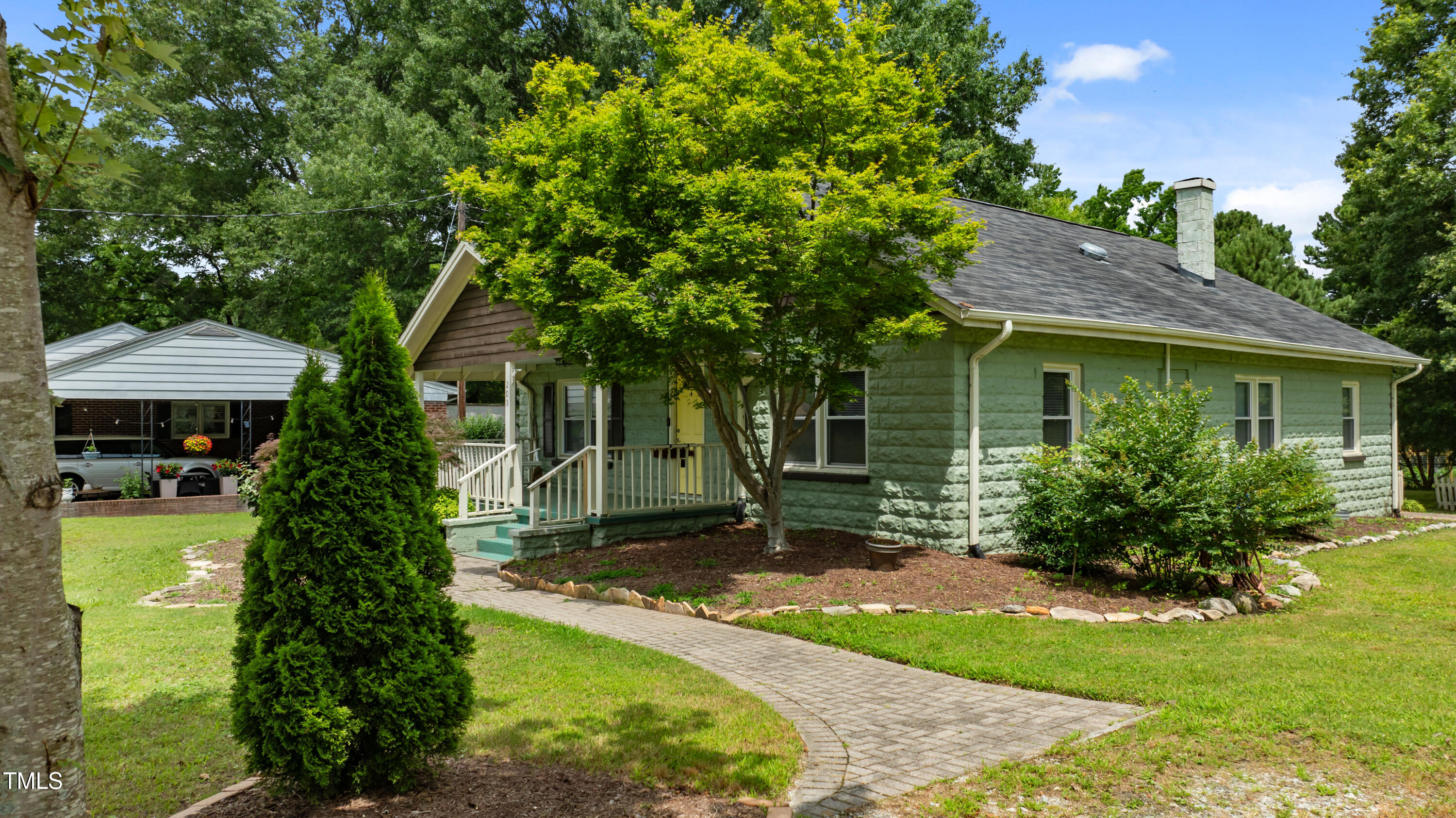 209 E Winston Street
