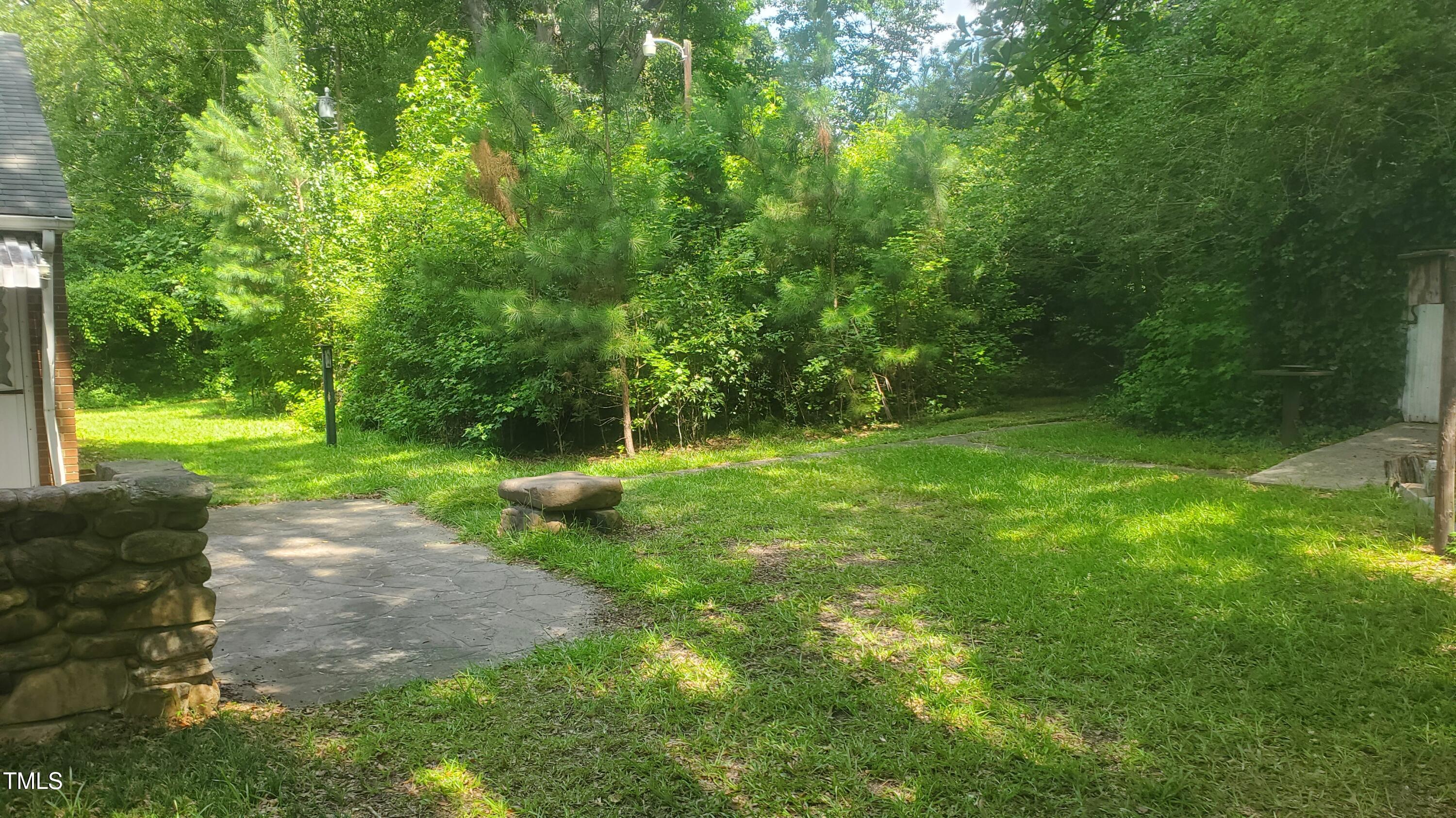 303 Holland Road